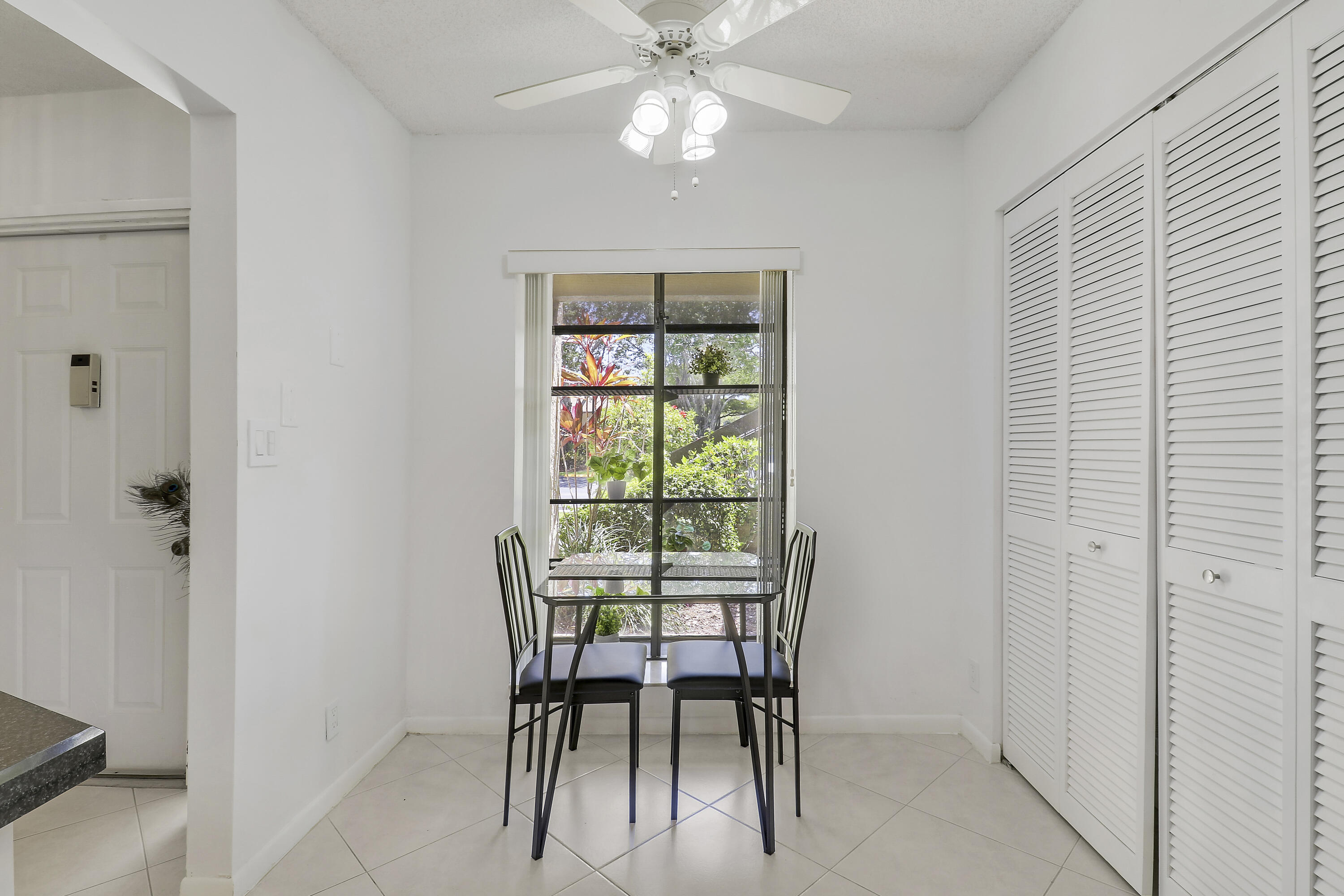 5121 Oak Hill Lane 412 Property Photo 6