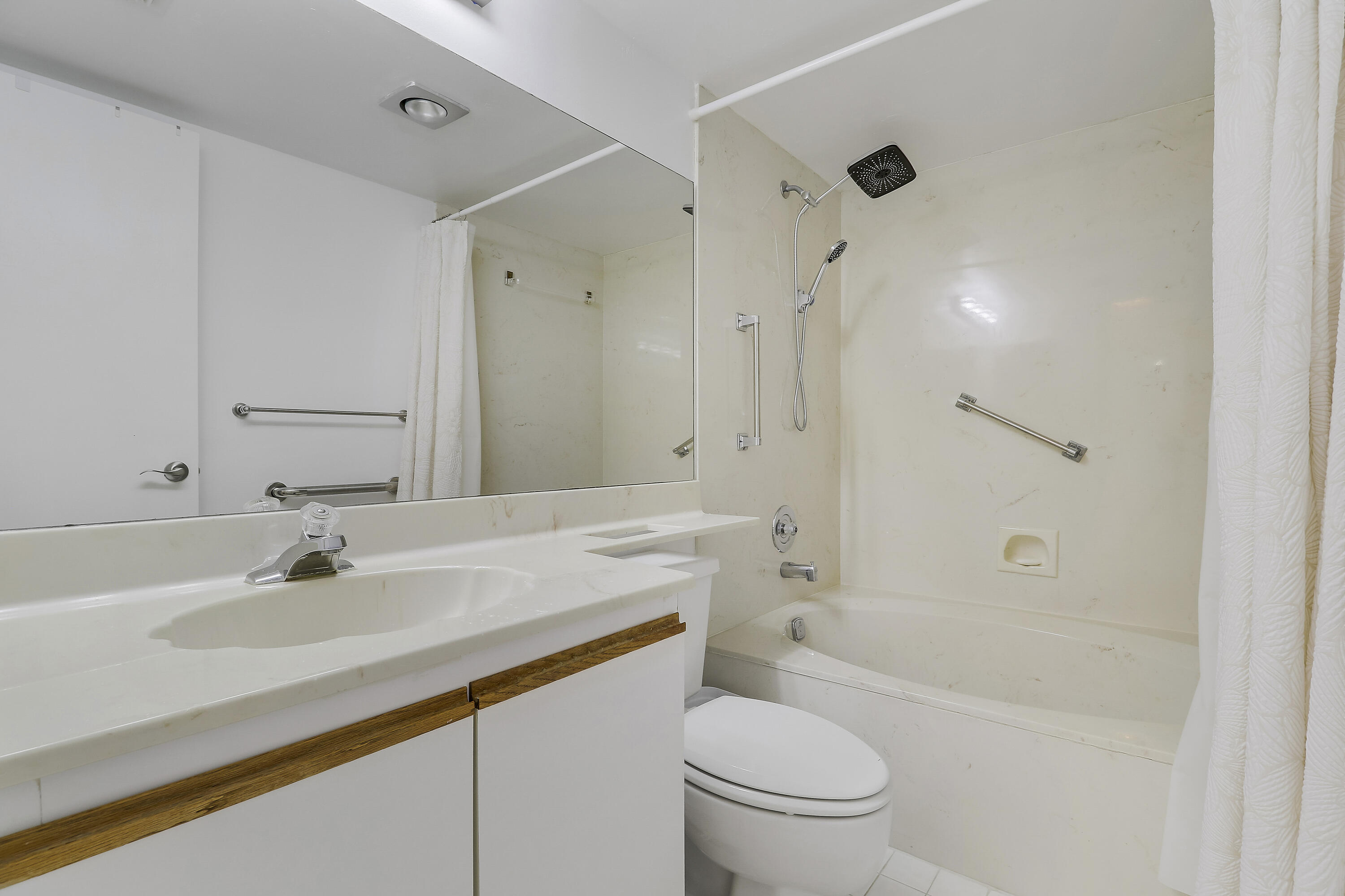 5121 Oak Hill Lane 412 Property Photo 27