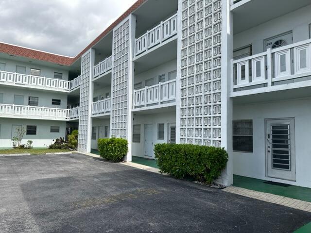 1380 NW 43 Terrace 306