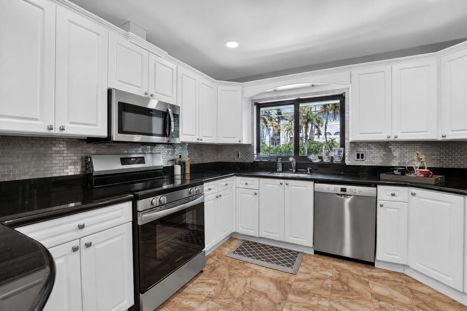 4310 S Ocean Boulevard B Property Photo 2