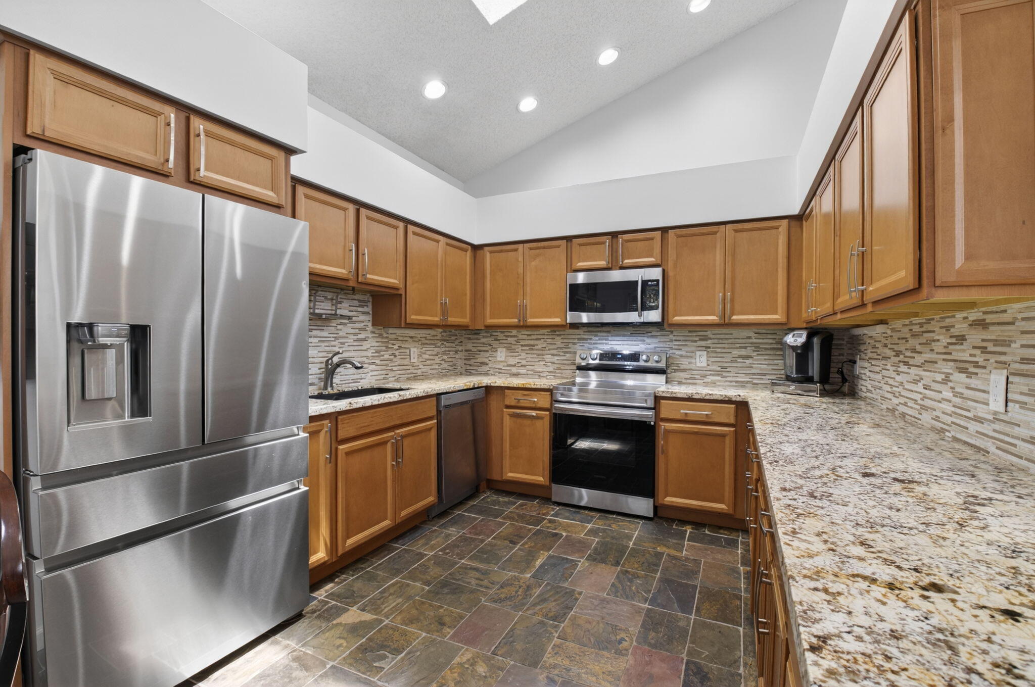 6694 Nw 26th Way Property Photo 17