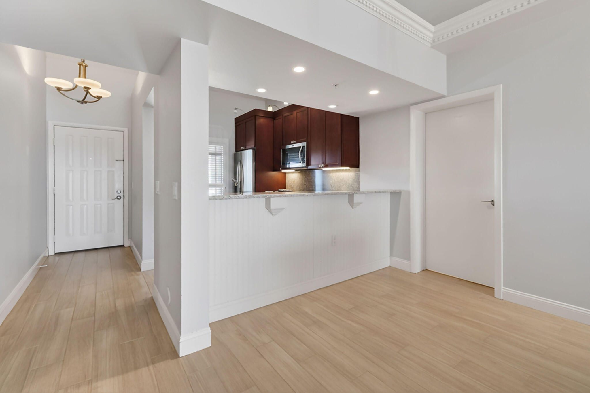 701 Seafarer Circle 504 Property Photo 10