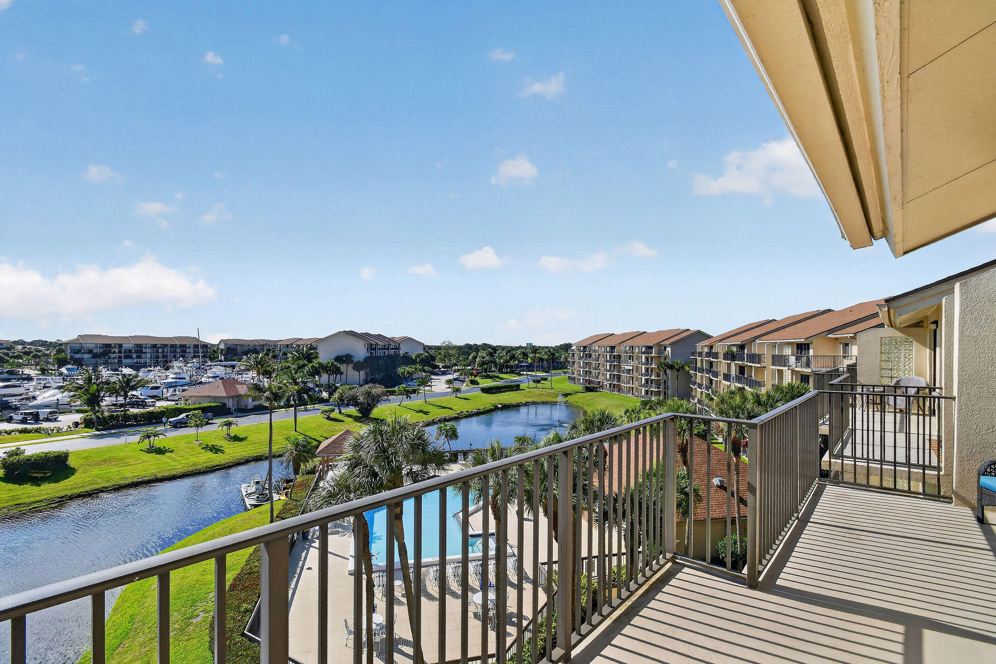 701 Seafarer Circle 504 Property Photo 22