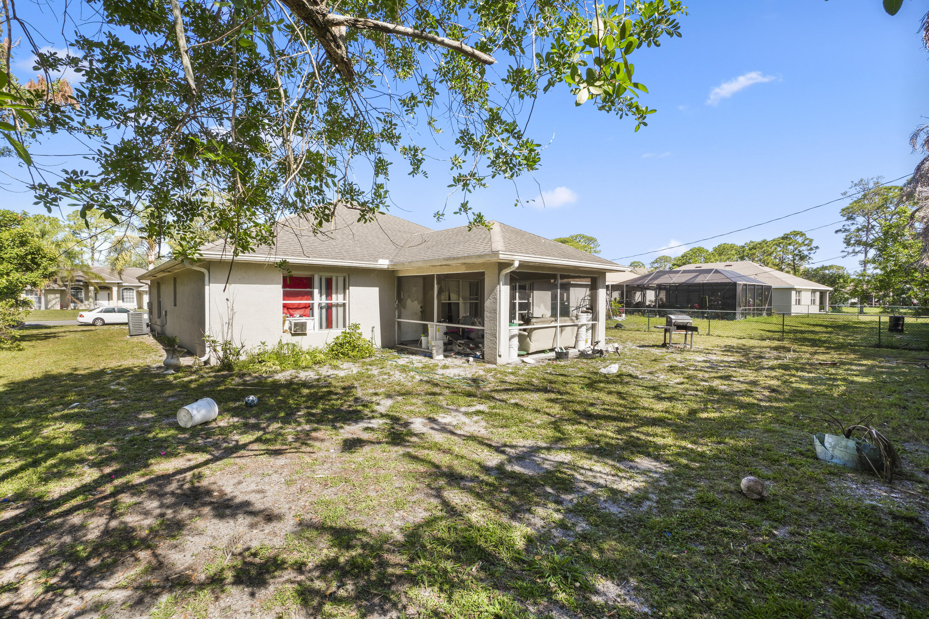 609 Nw Cardinal Drive Property Photo 8