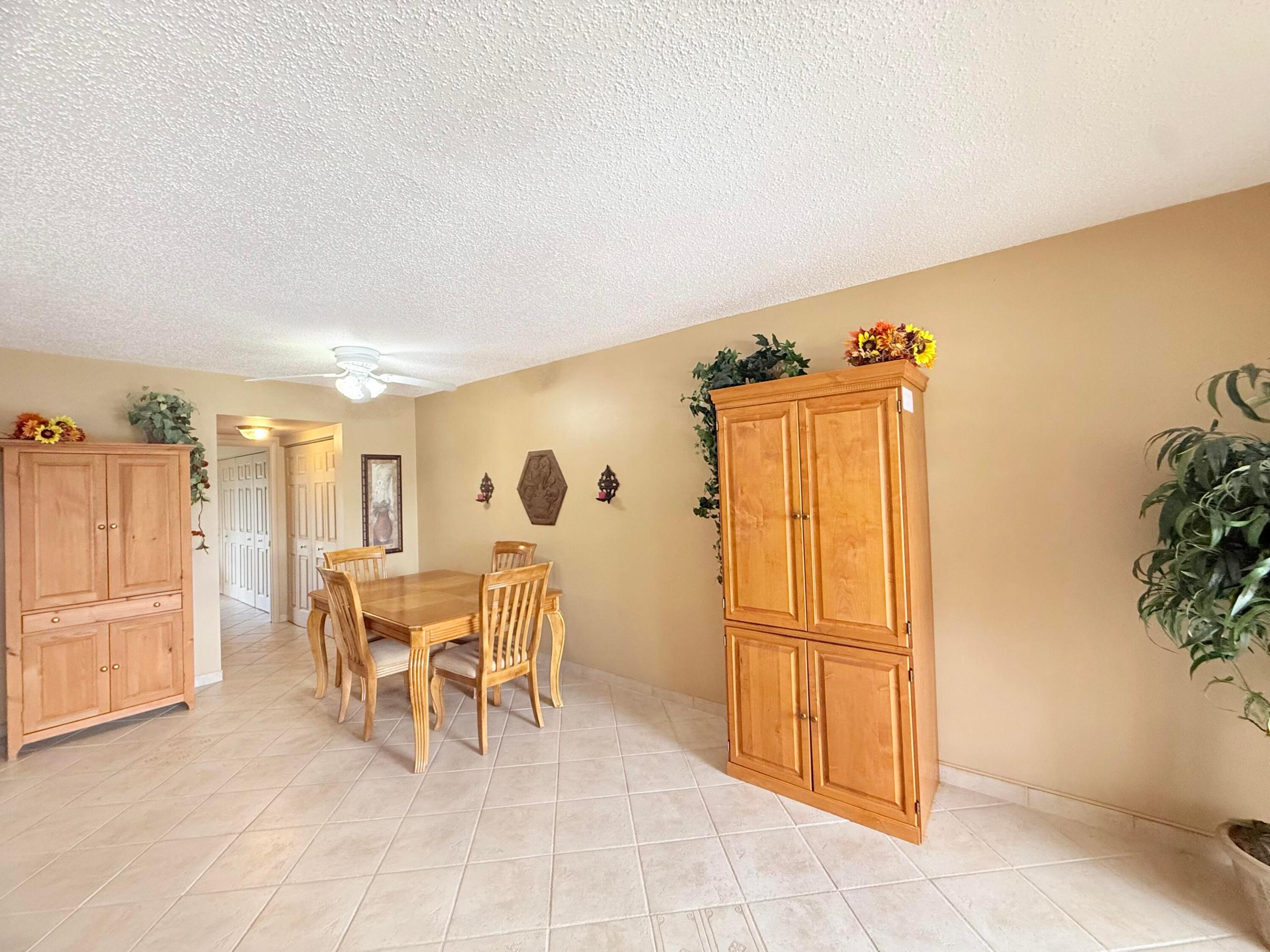 165 Tilford H 165 Property Photo 4