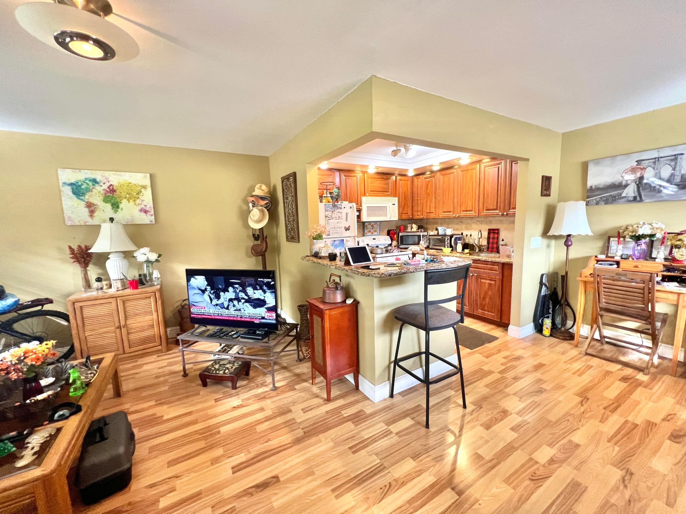283 Saxony F 283 Property Photo 1
