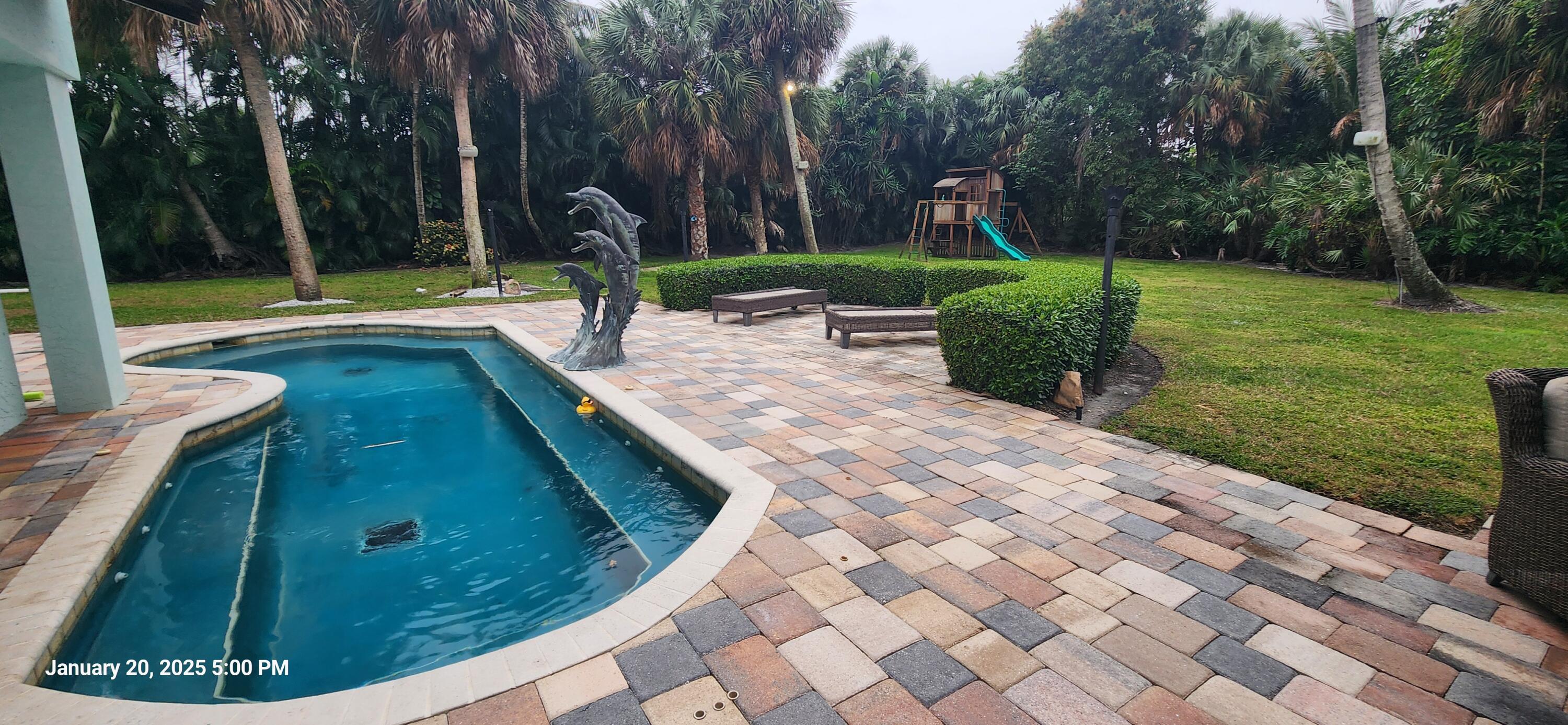 1066 Se Saint Lucie Boulevard Property Photo 1