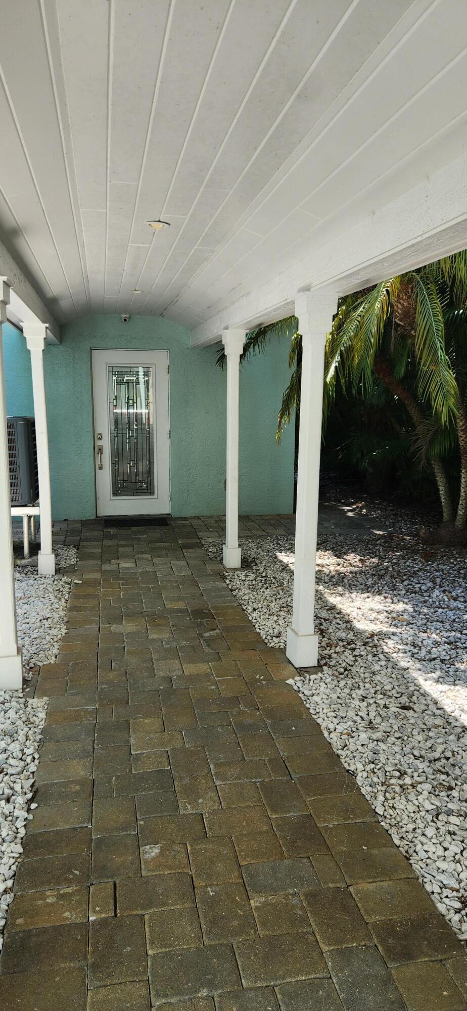 1066 Se Saint Lucie Boulevard Property Photo 30
