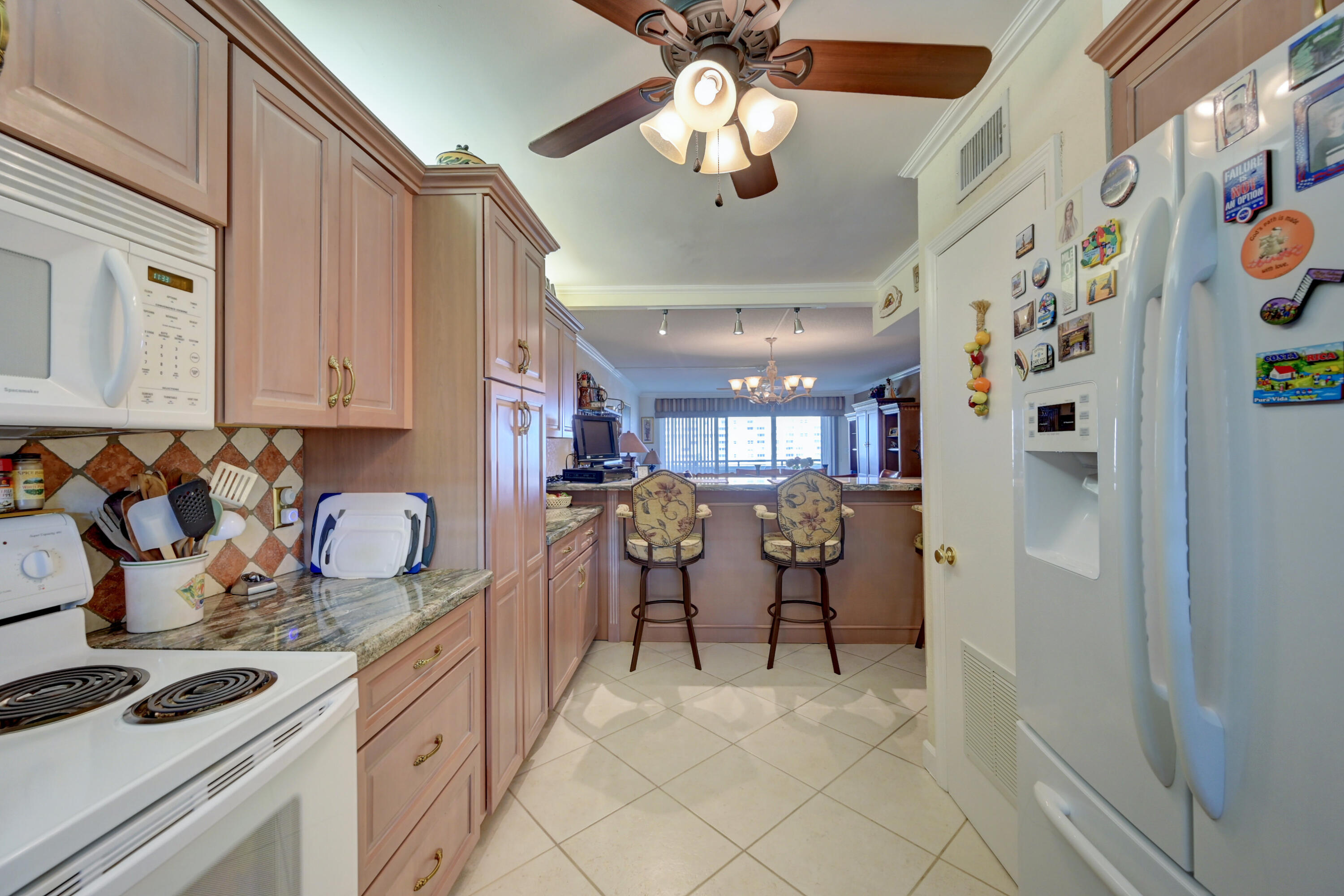 401 Briny Avenue 708 Property Photo 4