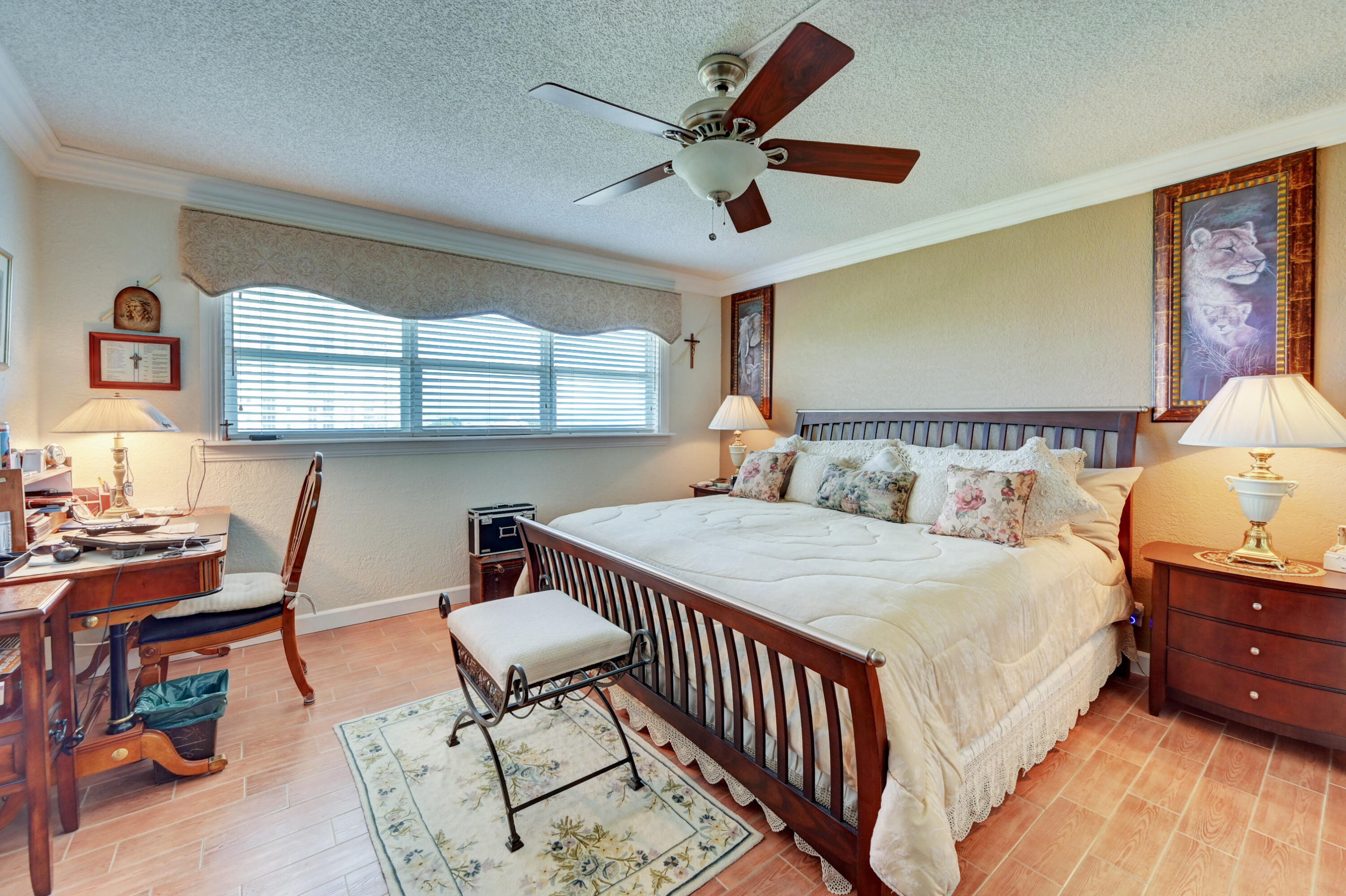 401 Briny Avenue 708 Property Photo 17