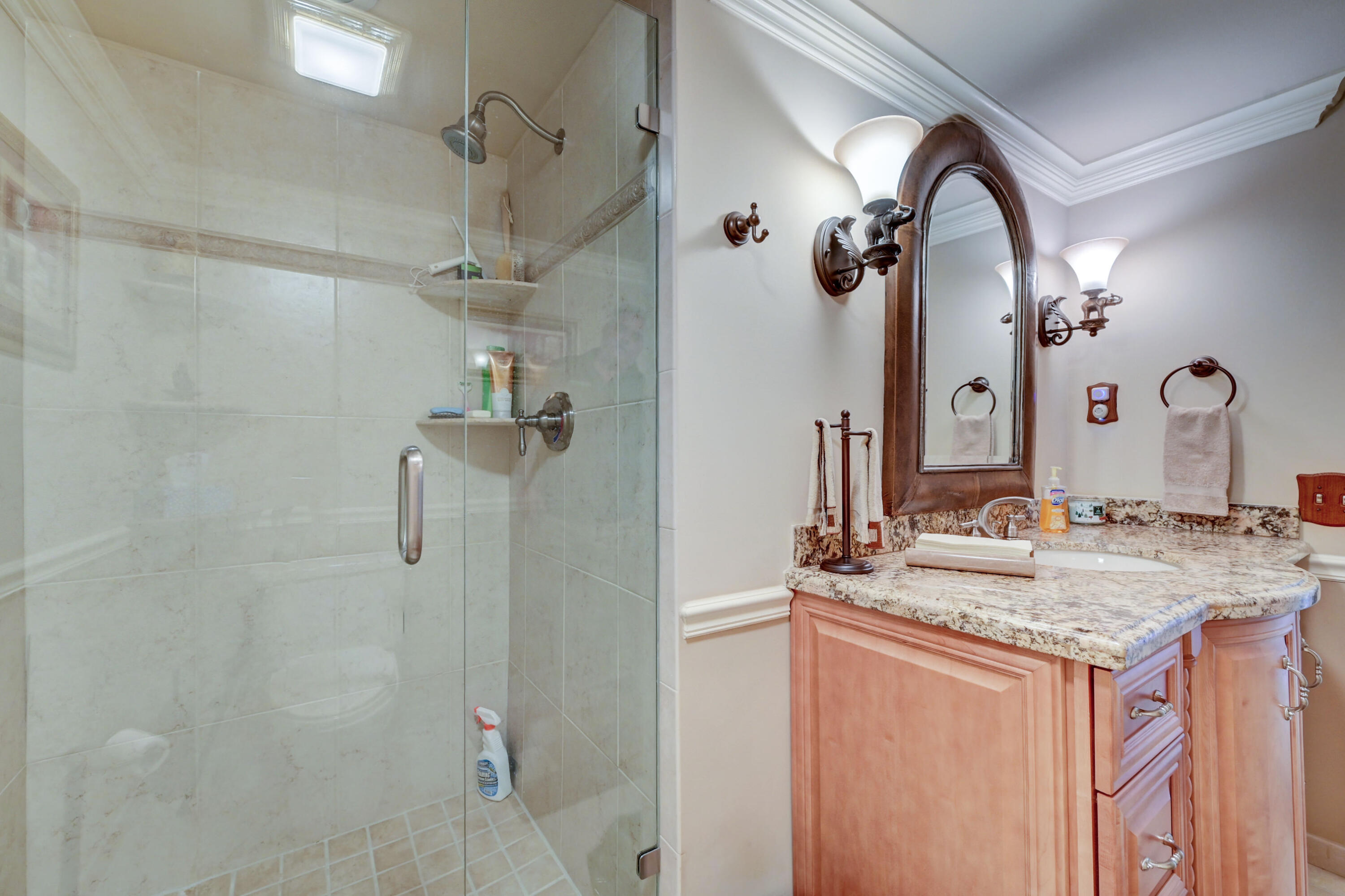 401 Briny Avenue 708 Property Photo 30