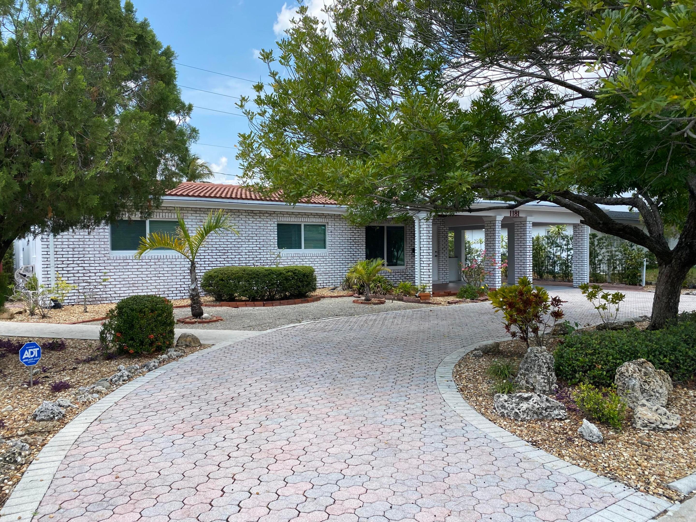 1181 SW 4th Terrace