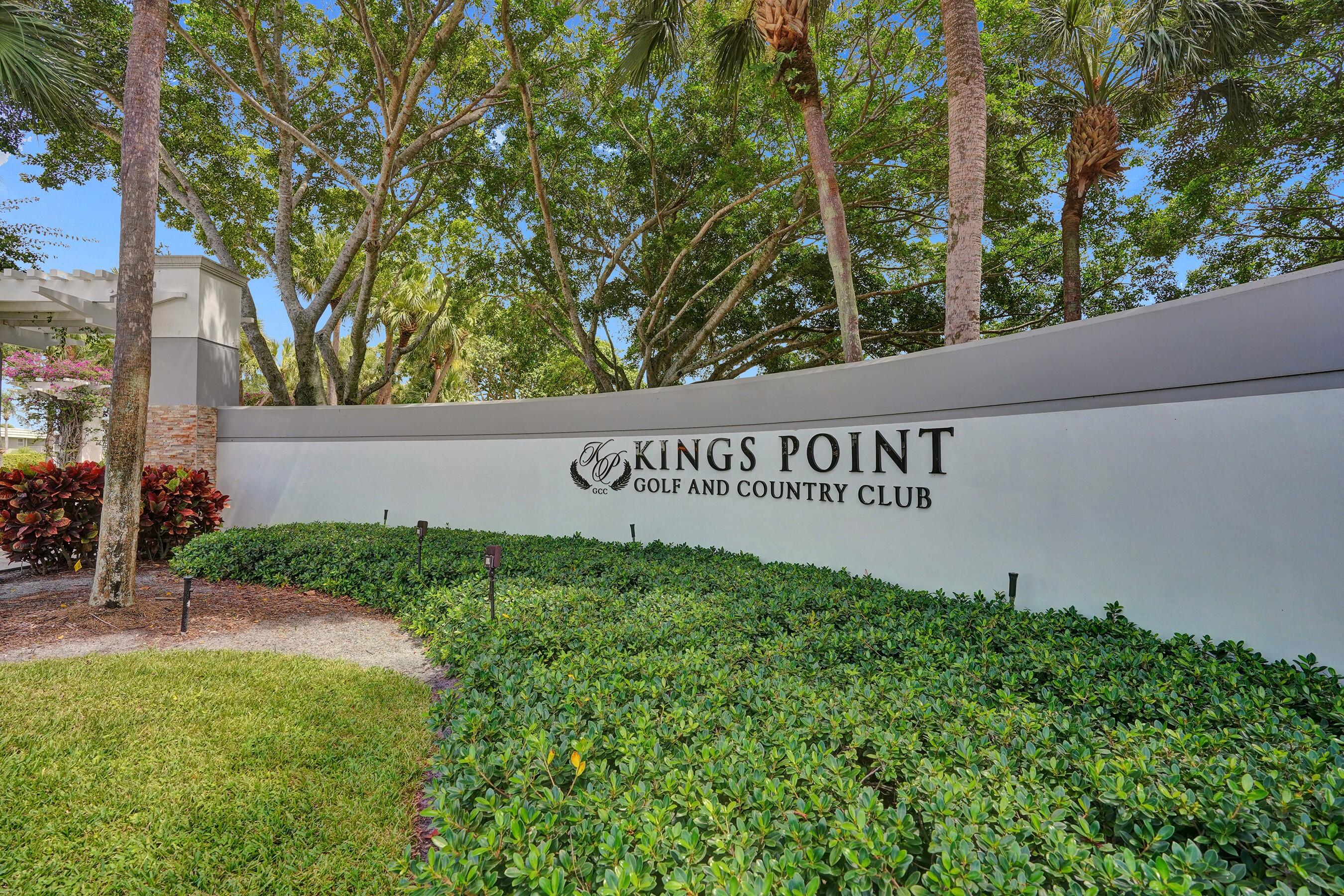 108 Valencia Boulevard E108 Property Photo 6