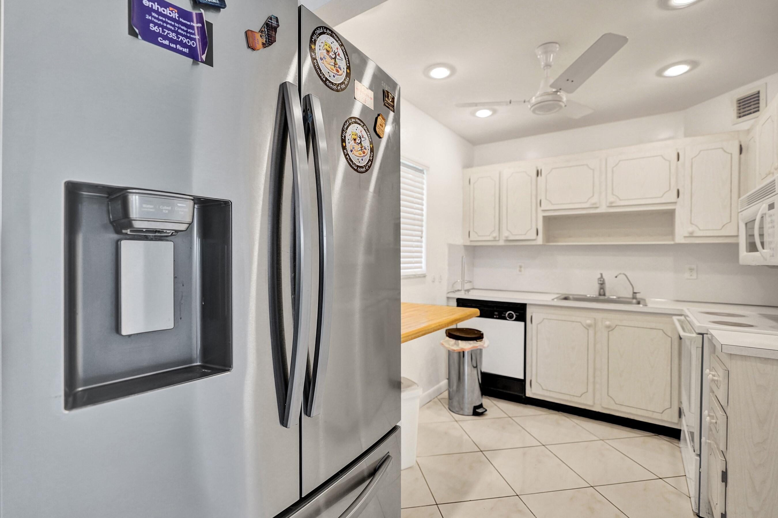 108 Valencia Boulevard E108 Property Photo 29