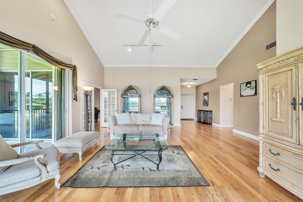 7644 Elmridge Drive Property Photo 8