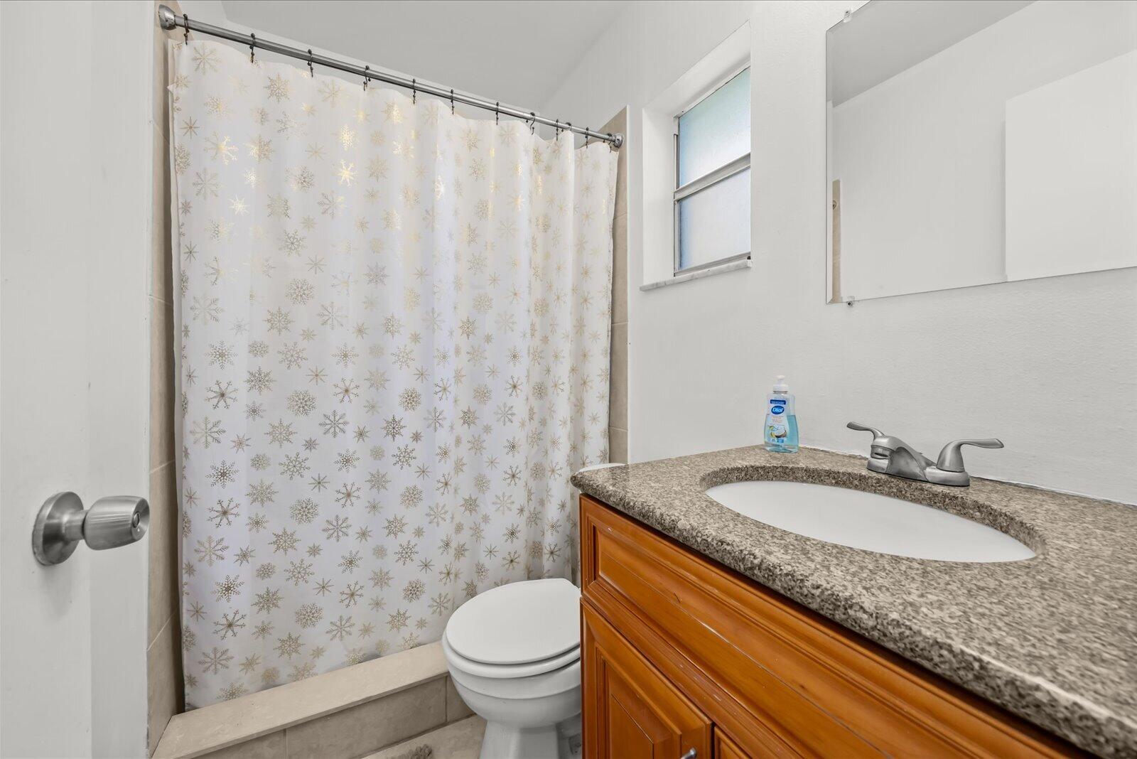 1549 Se Minorca Avenue Property Photo 12