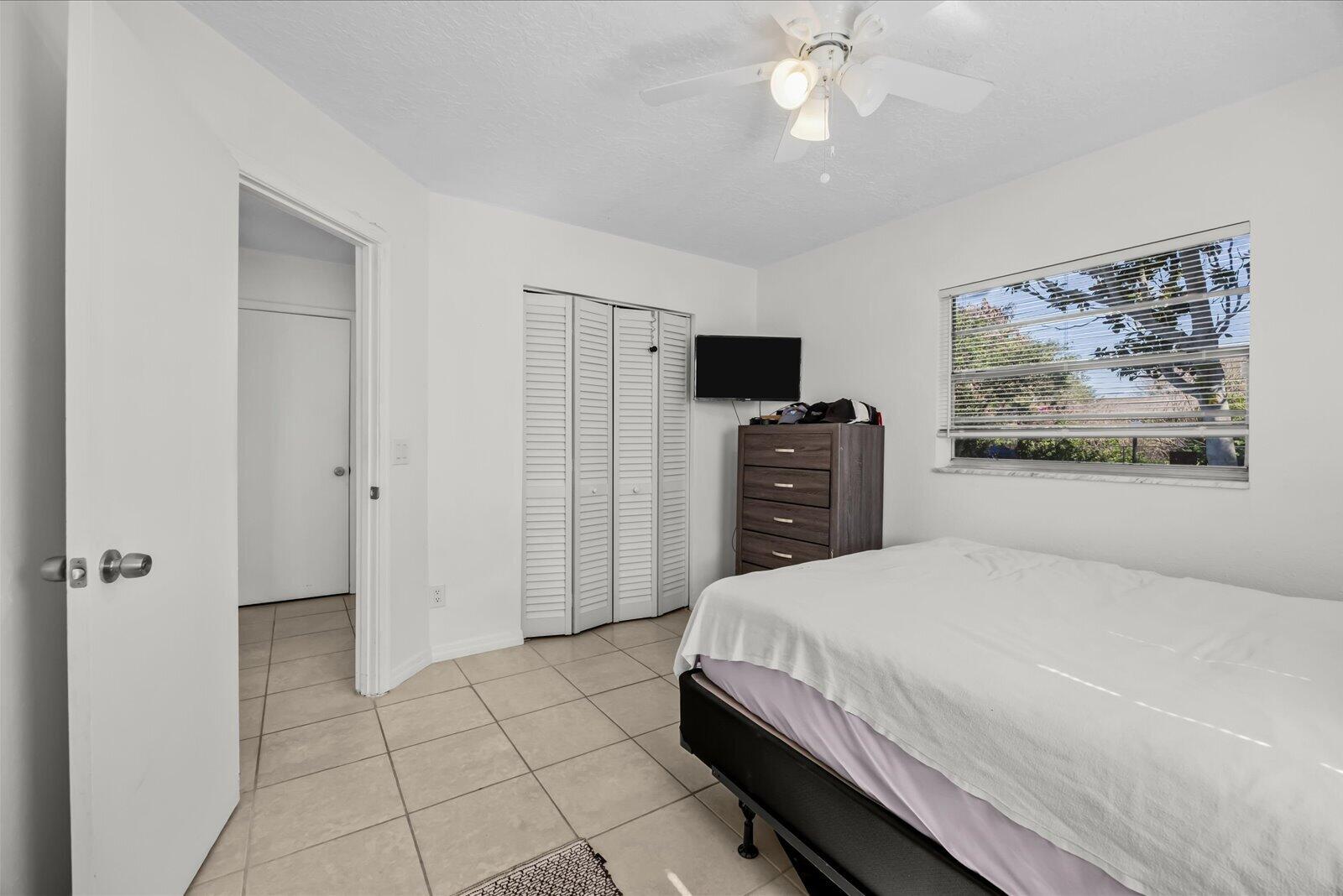 1549 Se Minorca Avenue Property Photo 14