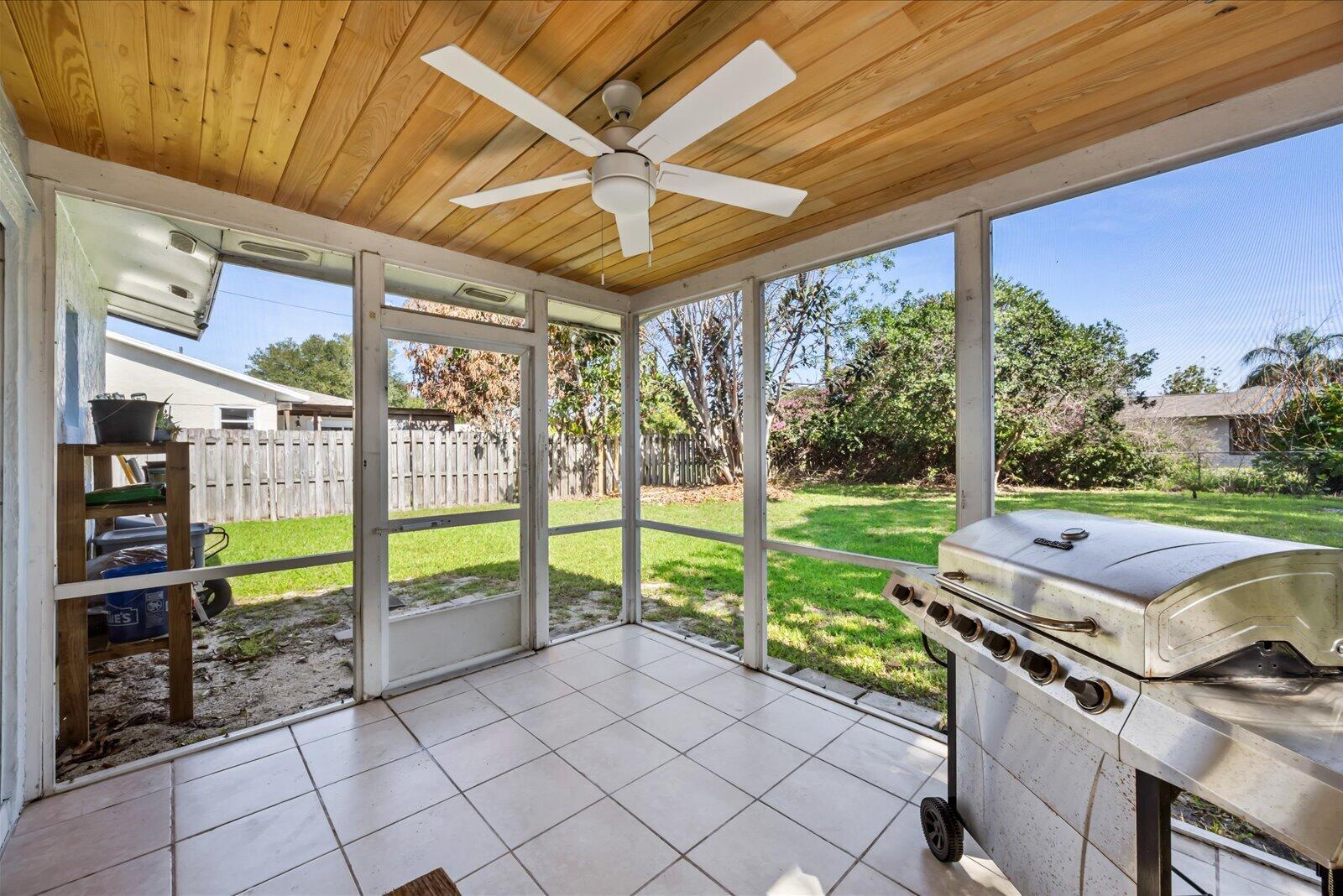 1549 Se Minorca Avenue Property Photo 21