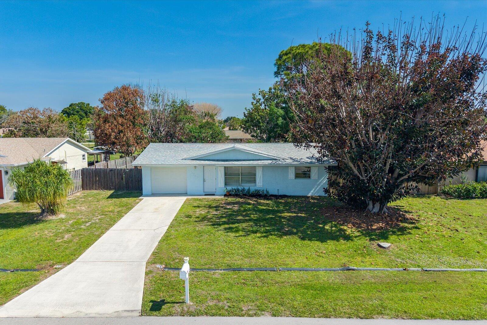 1549 Se Minorca Avenue Property Photo 28