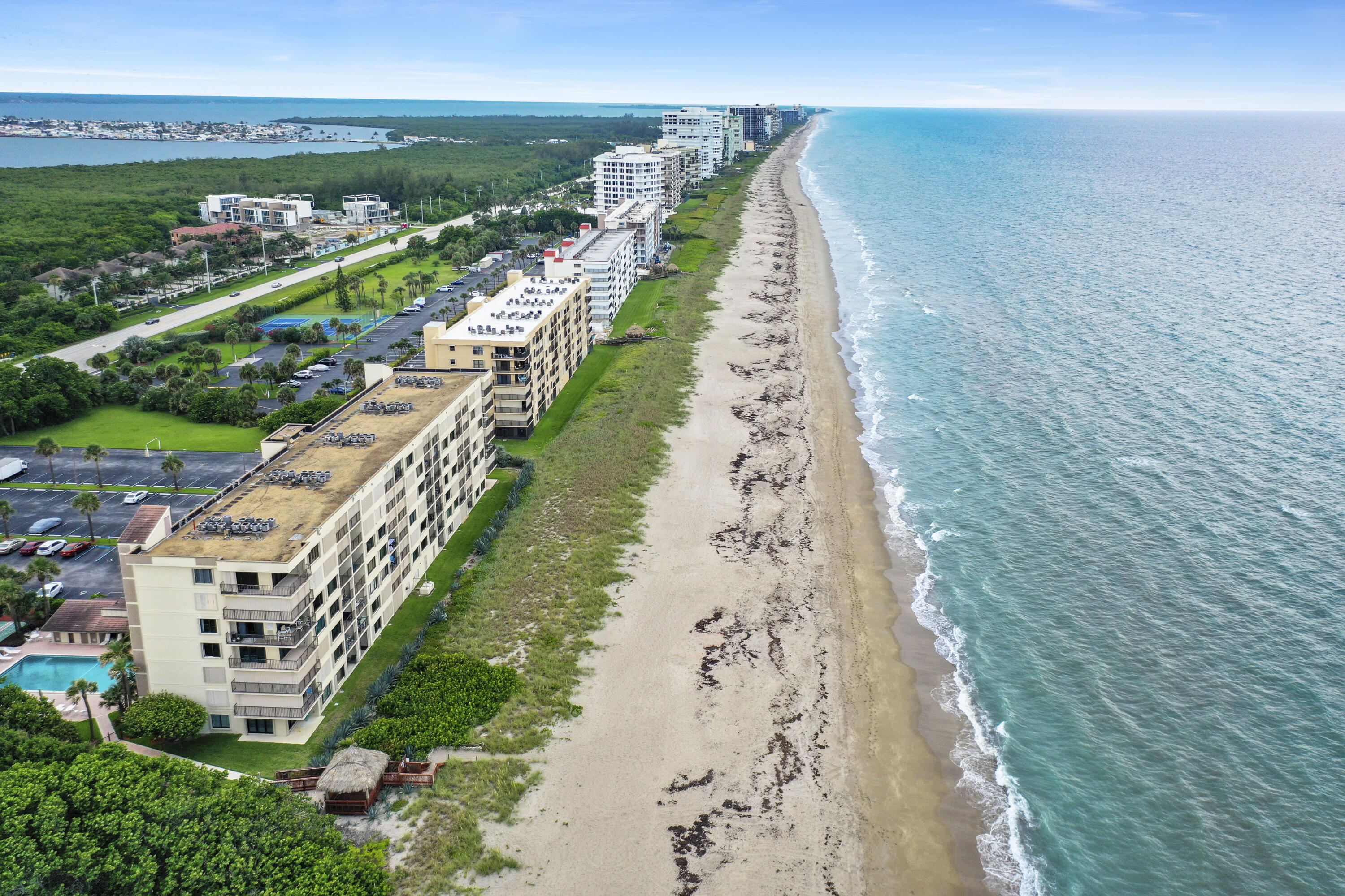 10310 S Ocean Drive 405