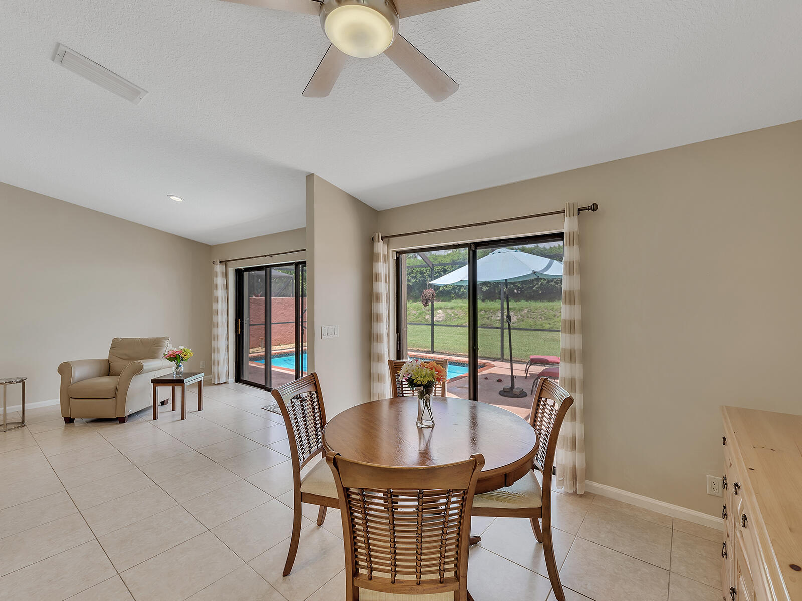 7747 Villa Nova Drive Property Photo 16