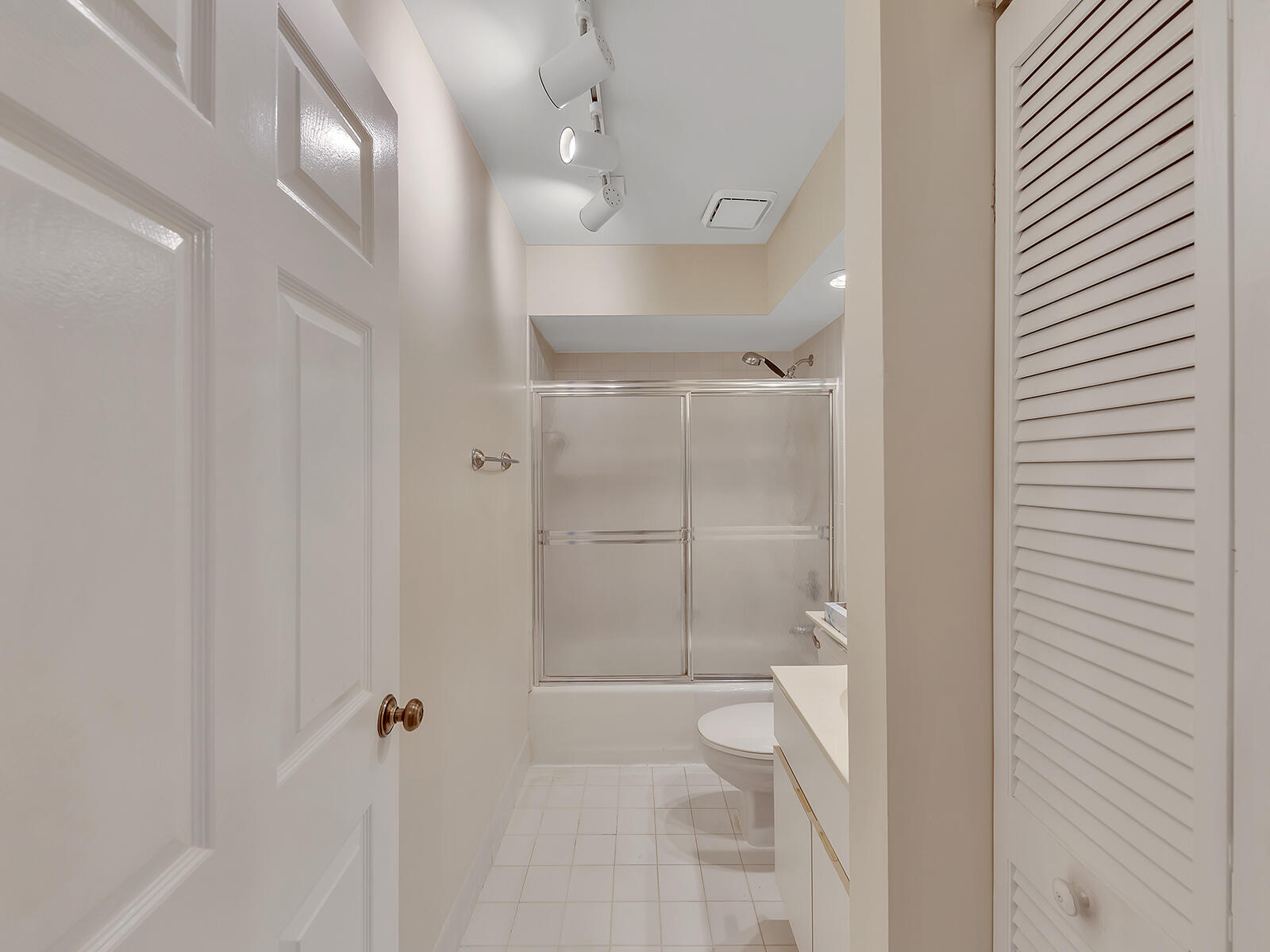 7747 Villa Nova Drive Property Photo 31