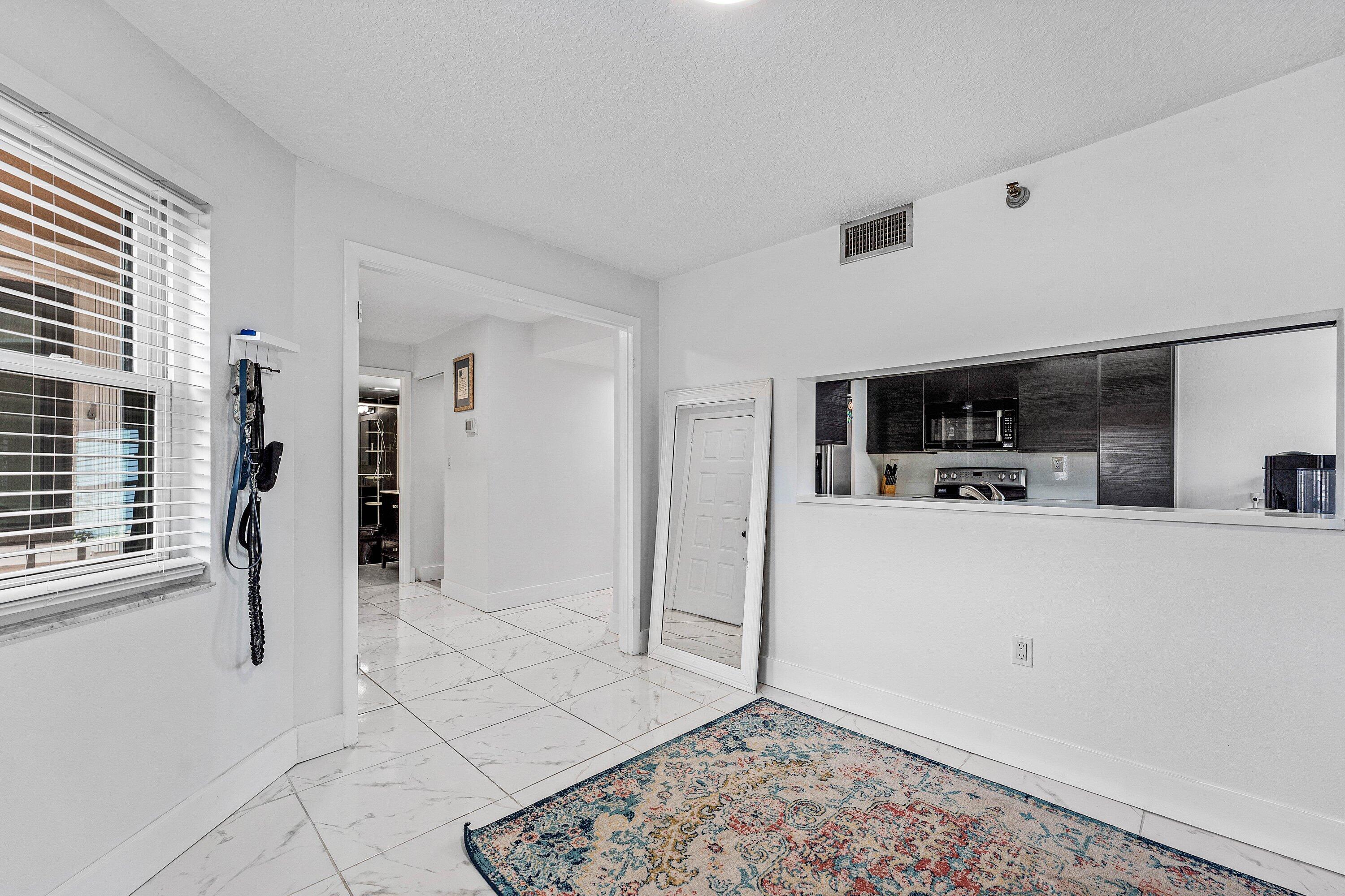6614 Villa Sonrisa Drive 123 Property Photo 8