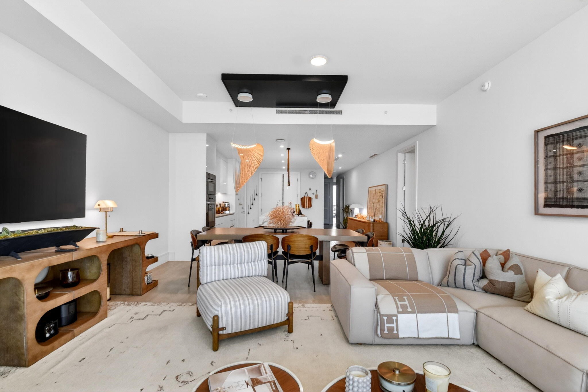 220 Lake Shore Drive 1708 Property Photo 18