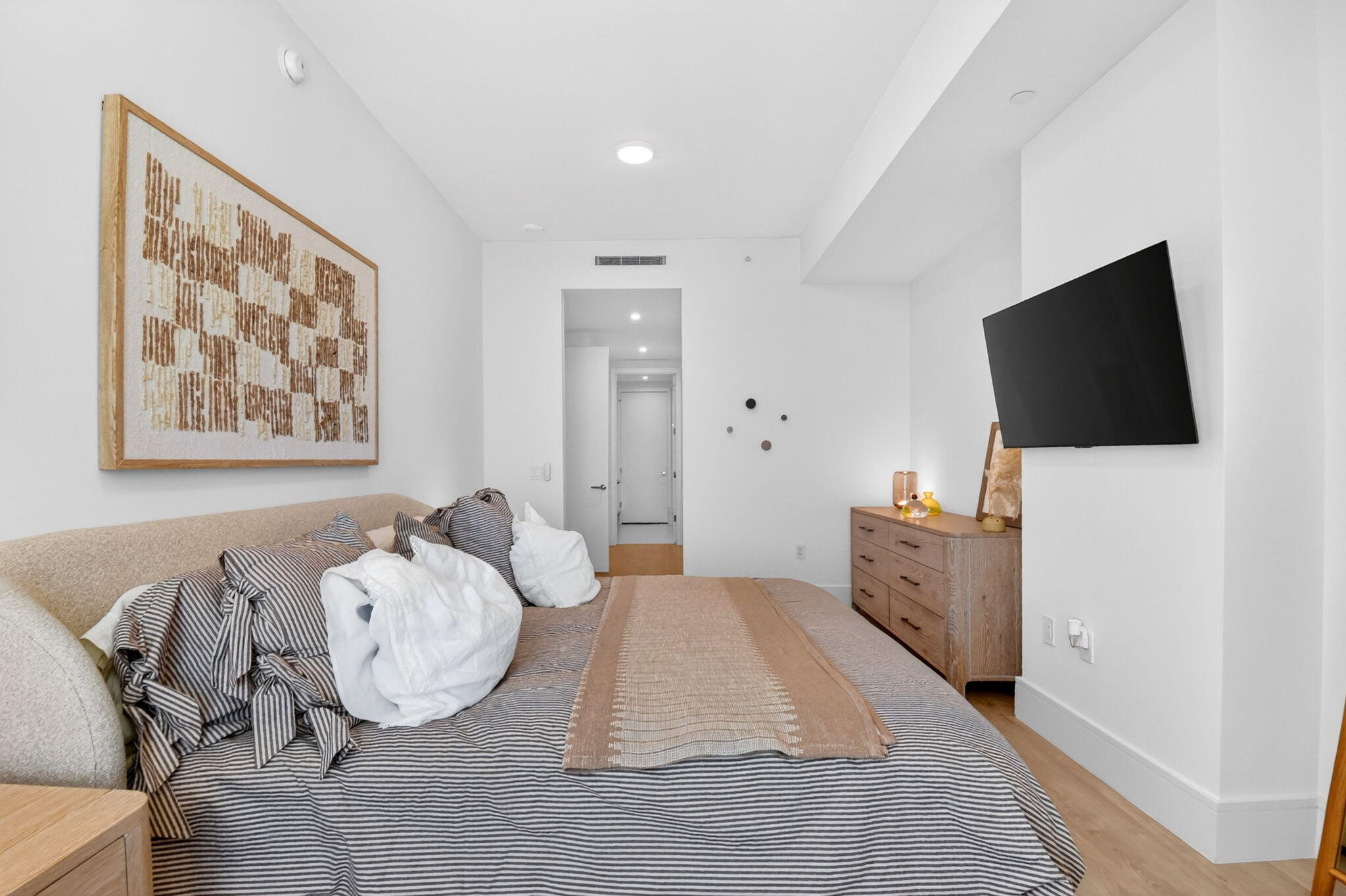 220 Lake Shore Drive 1708 Property Photo 22