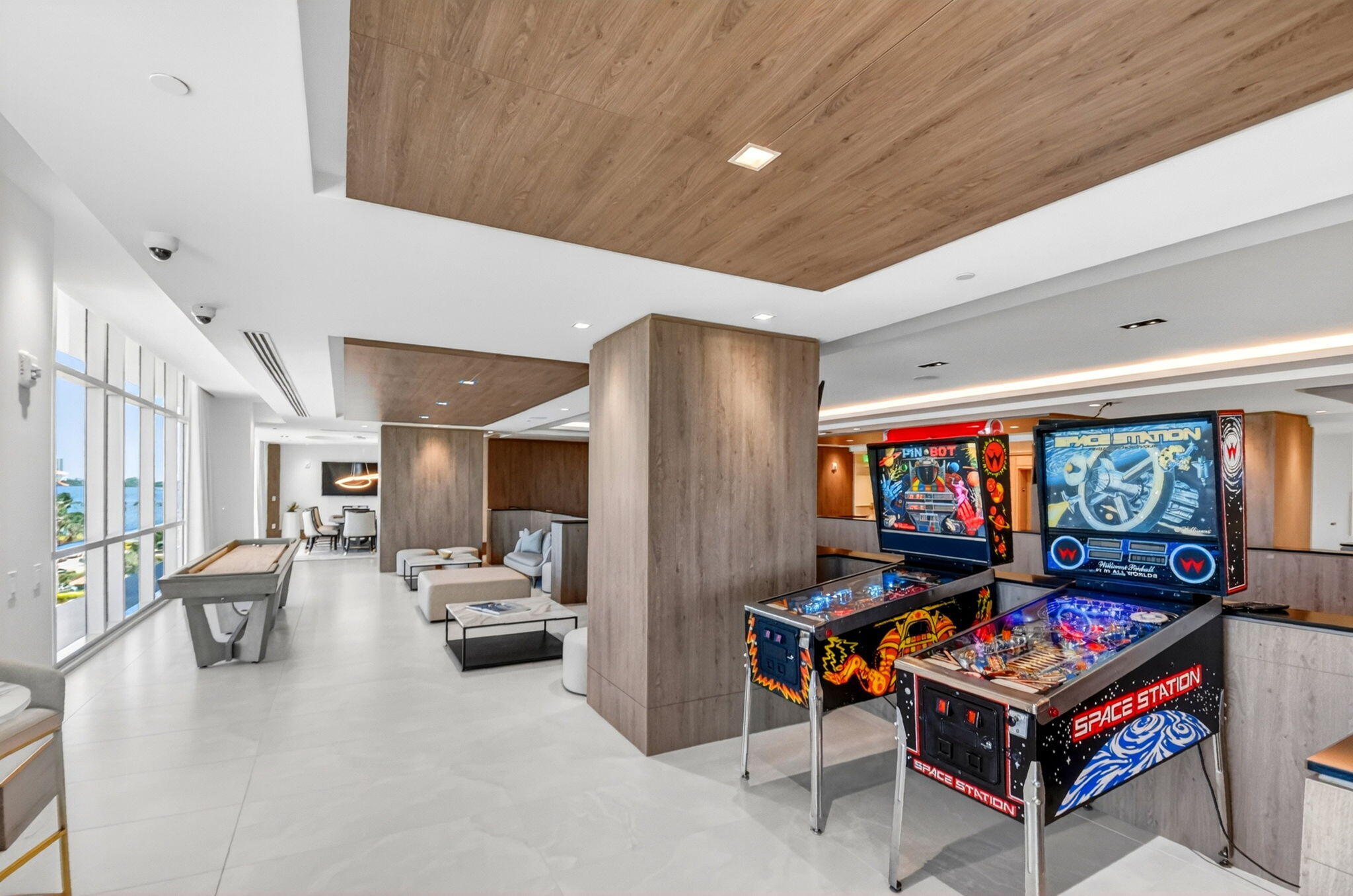 220 Lake Shore Drive 1708 Property Photo 66