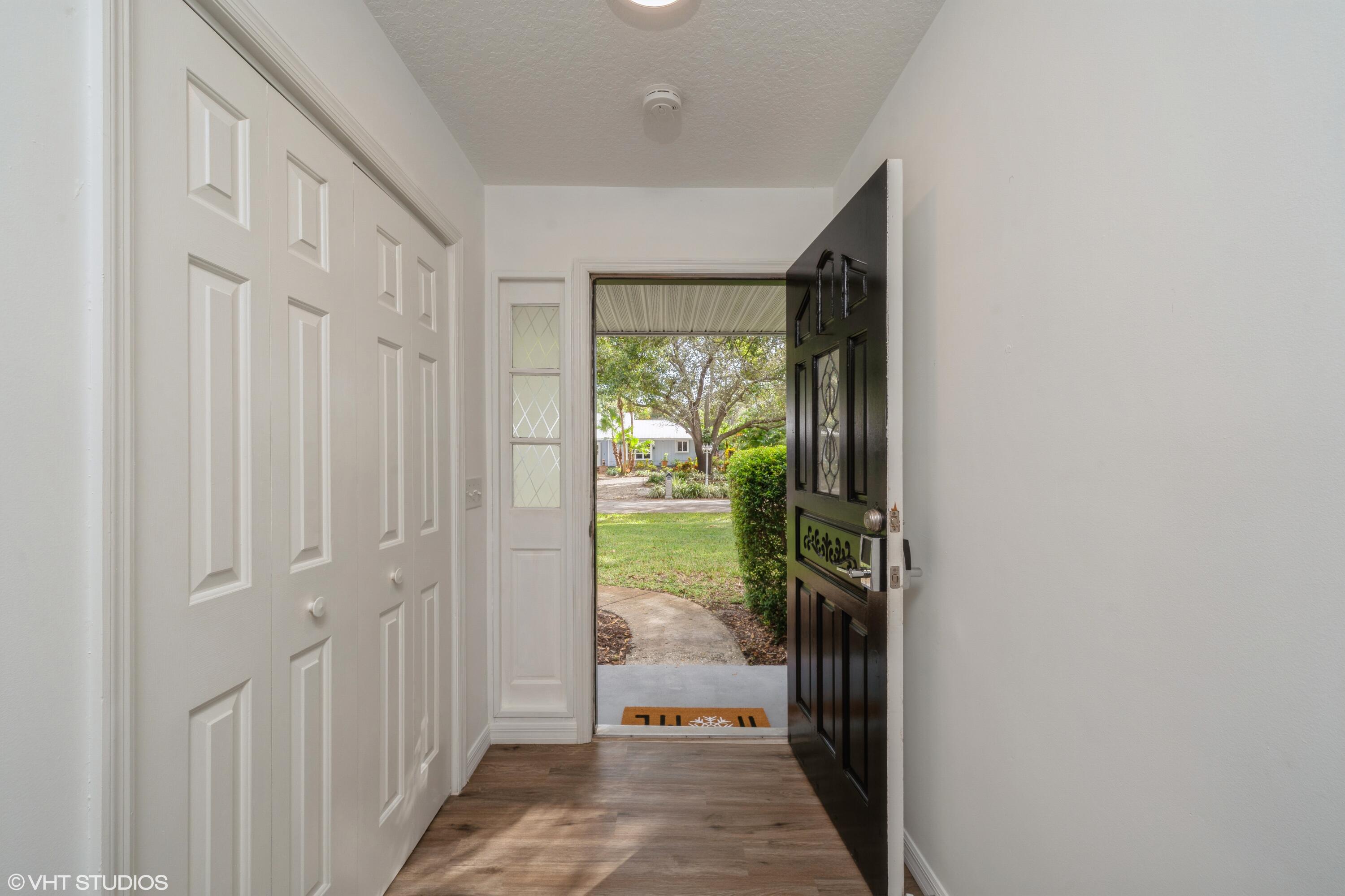 595 11th Avenue Property Photo 5