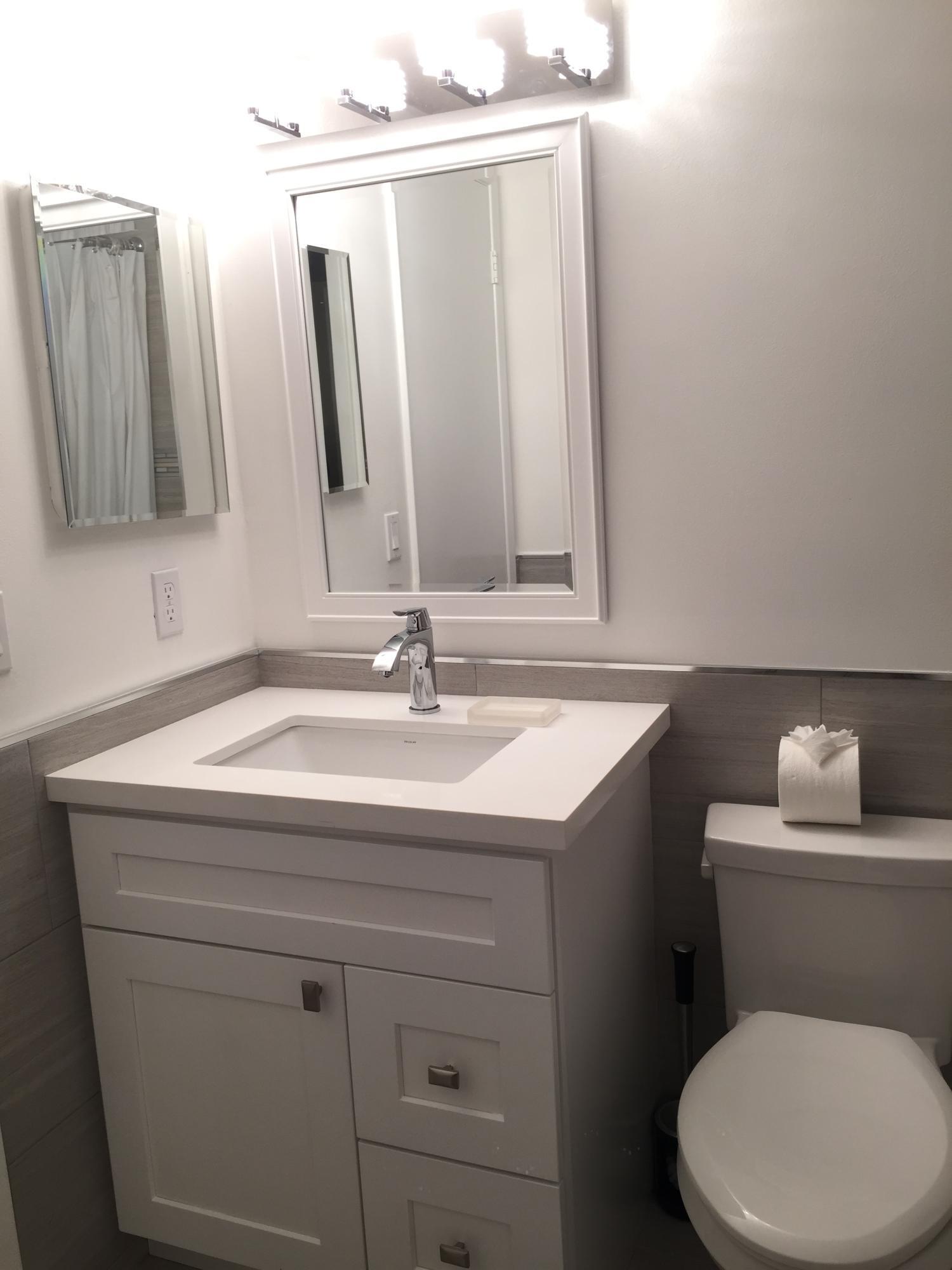 2255 Lindell Boulevard Apt 502 Property Photo 20
