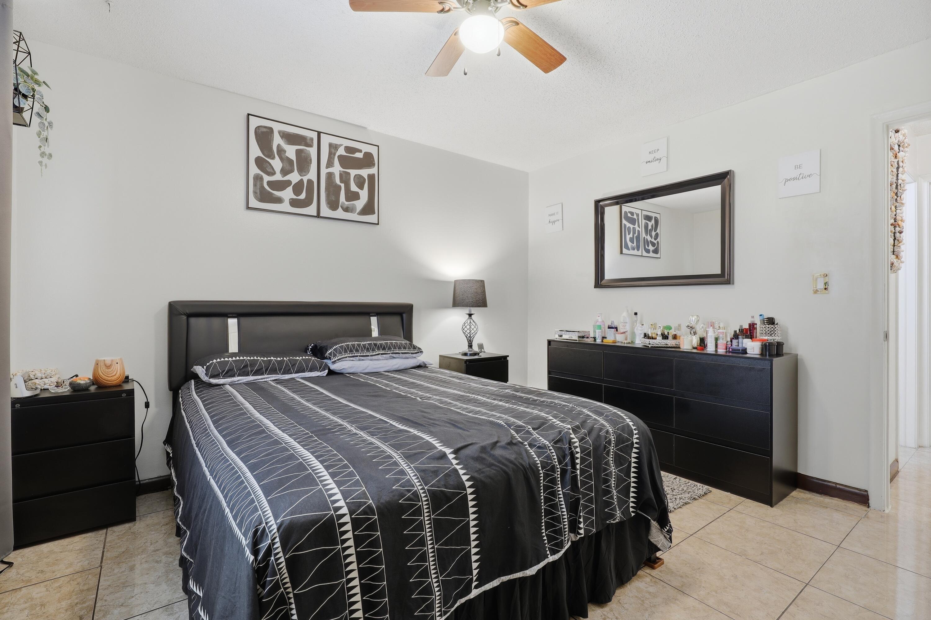 6074 Forest Hill Boulevard 101 Property Photo 11