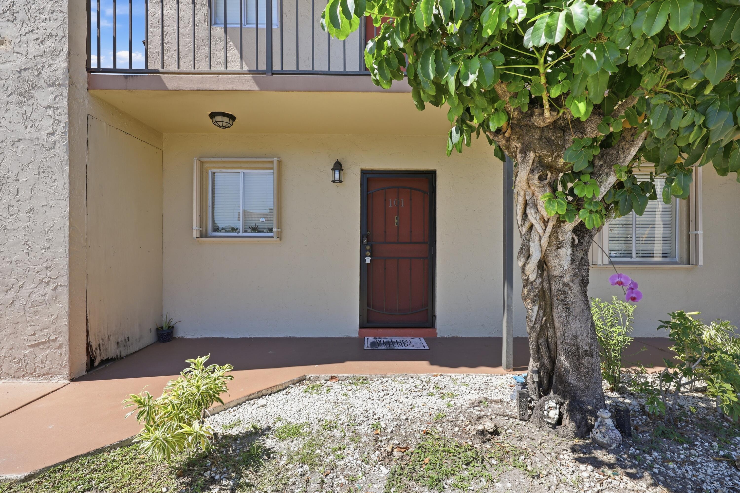 6074 Forest Hill Boulevard 101 Property Photo 19