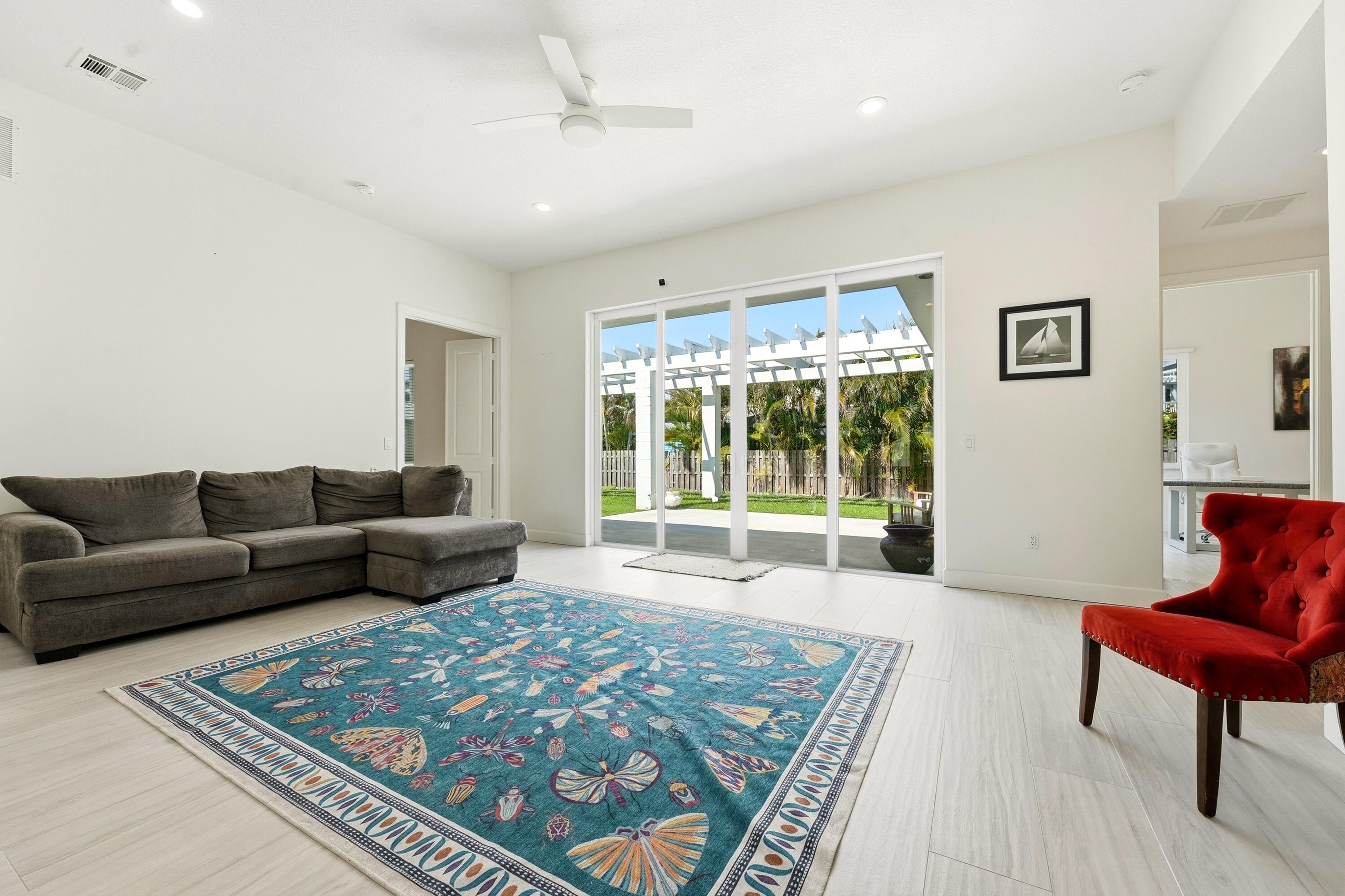 1123 Granada Property Photo 15