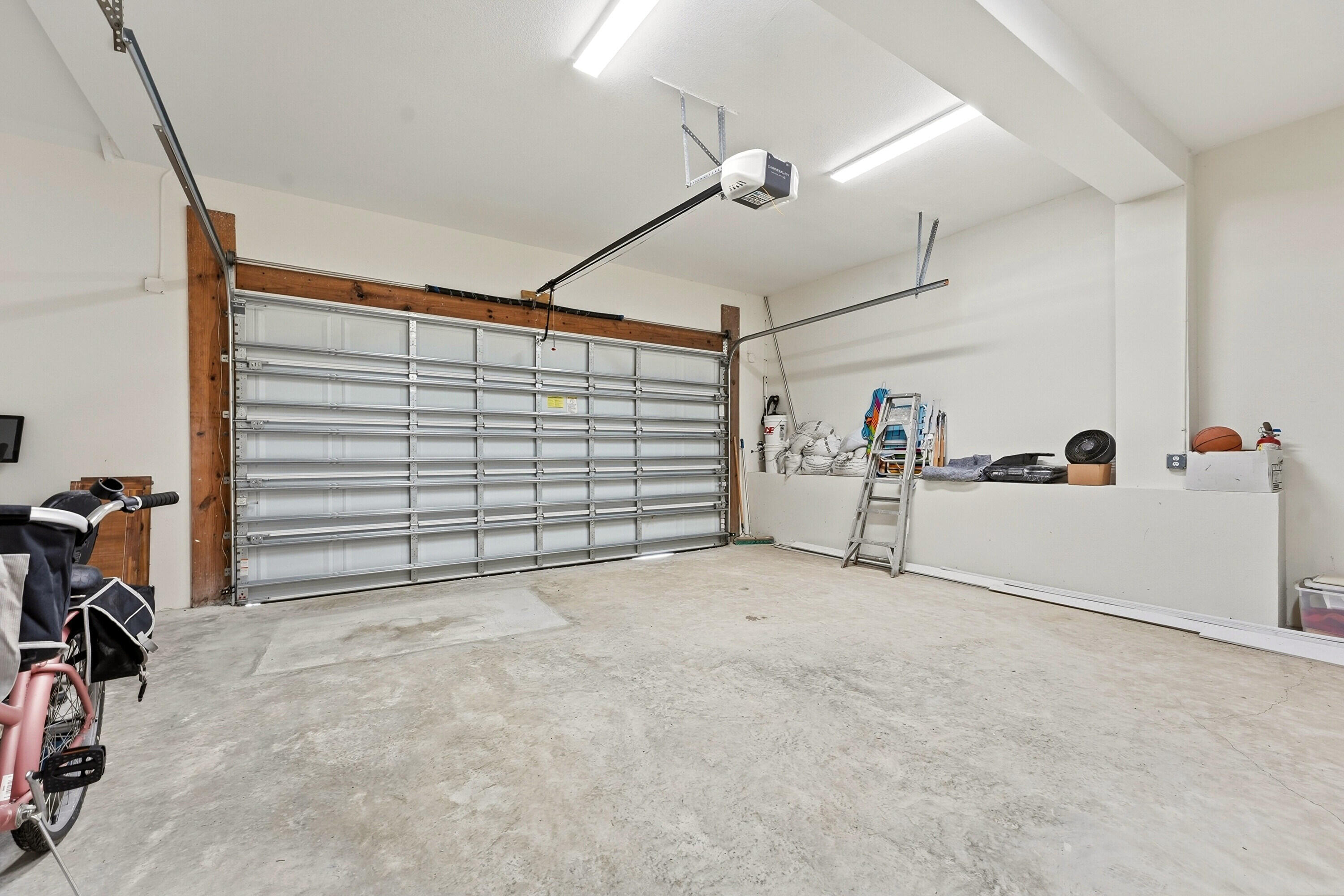 1123 Granada Property Photo 31