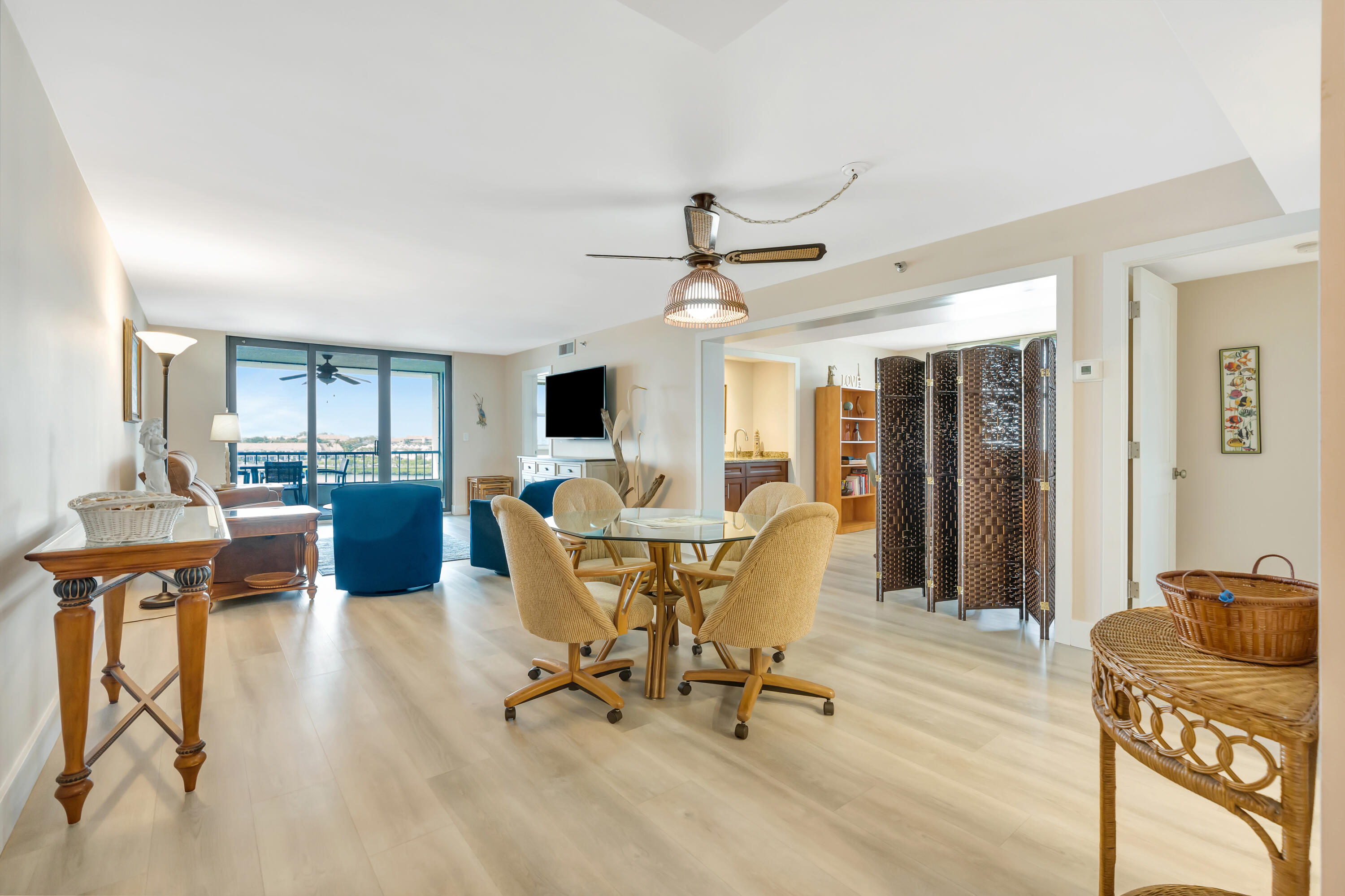 1648 Jupiter Cove Drive 608b Property Photo 8