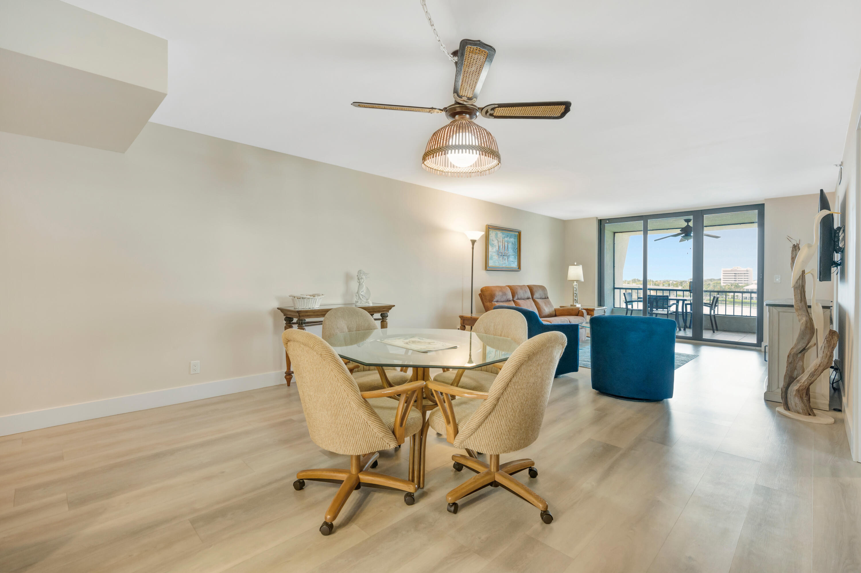 1648 Jupiter Cove Drive 608b Property Photo 10