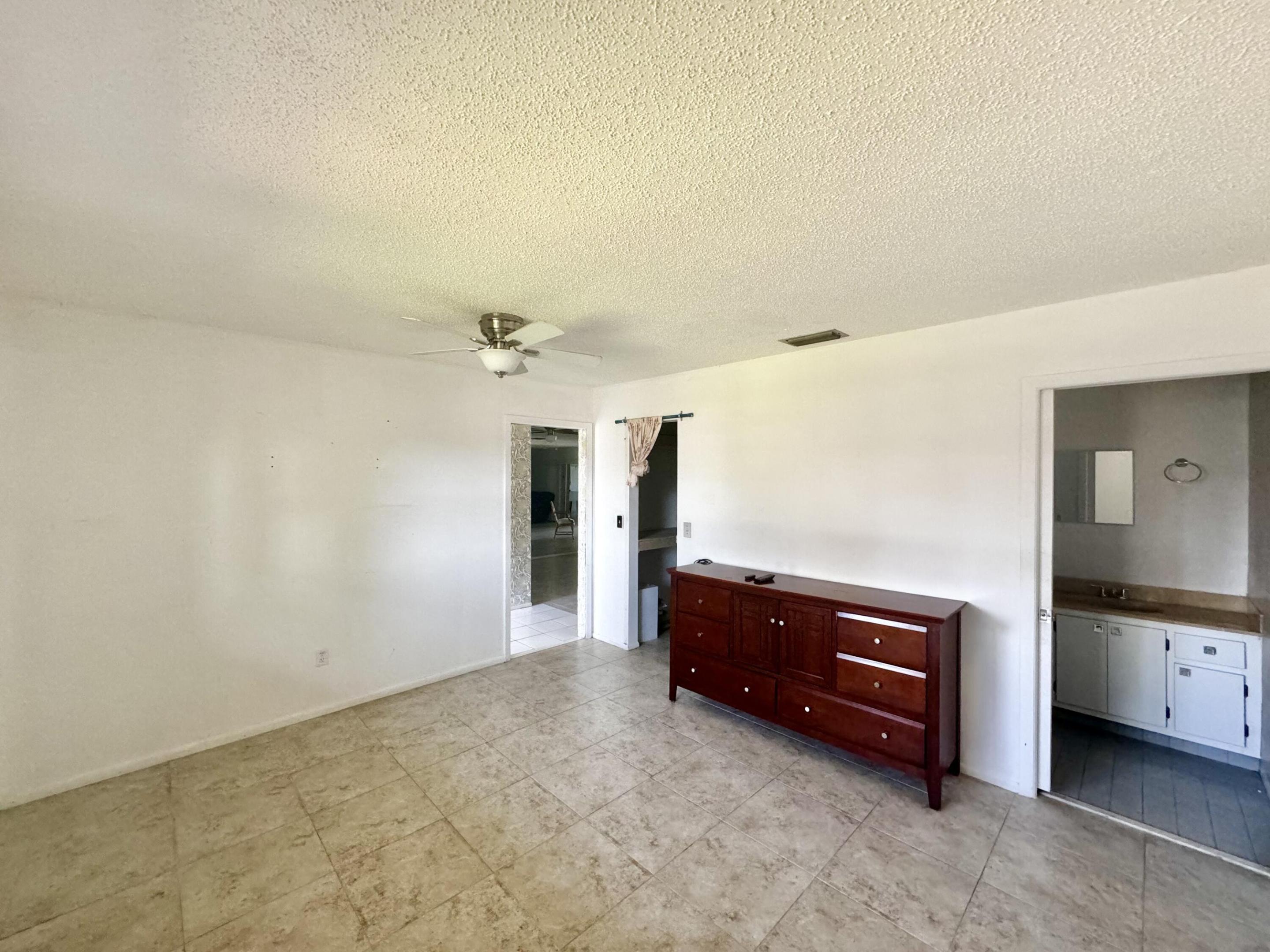 5725 E Fernley Dr Drive E 65 Property Photo 10