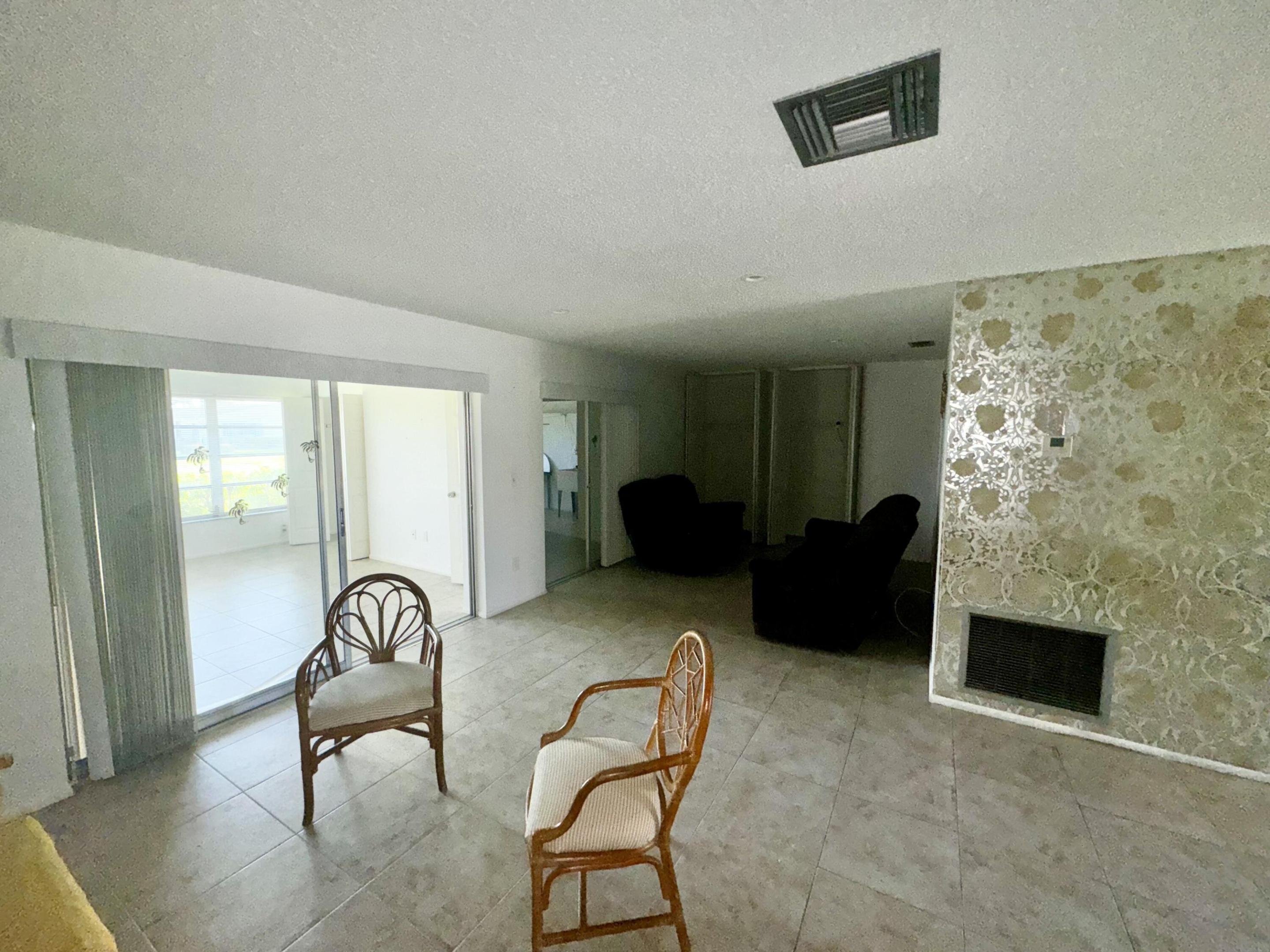 5725 E Fernley Dr Drive E 65 Property Photo 12