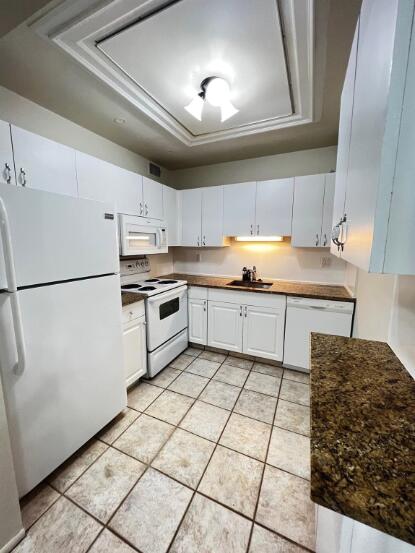 6289 Lear Drive 302 Property Photo 3