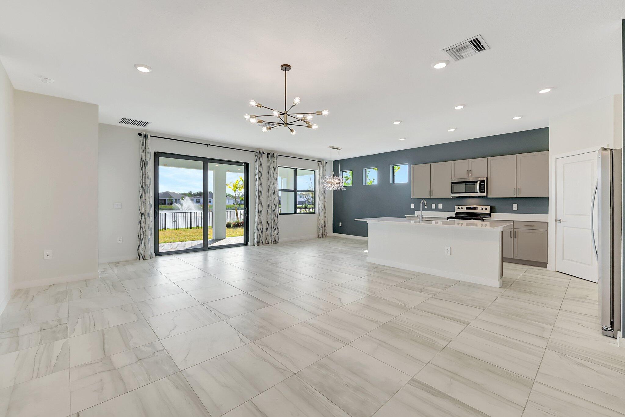 6007 Se Skyblue Circle Property Photo 6