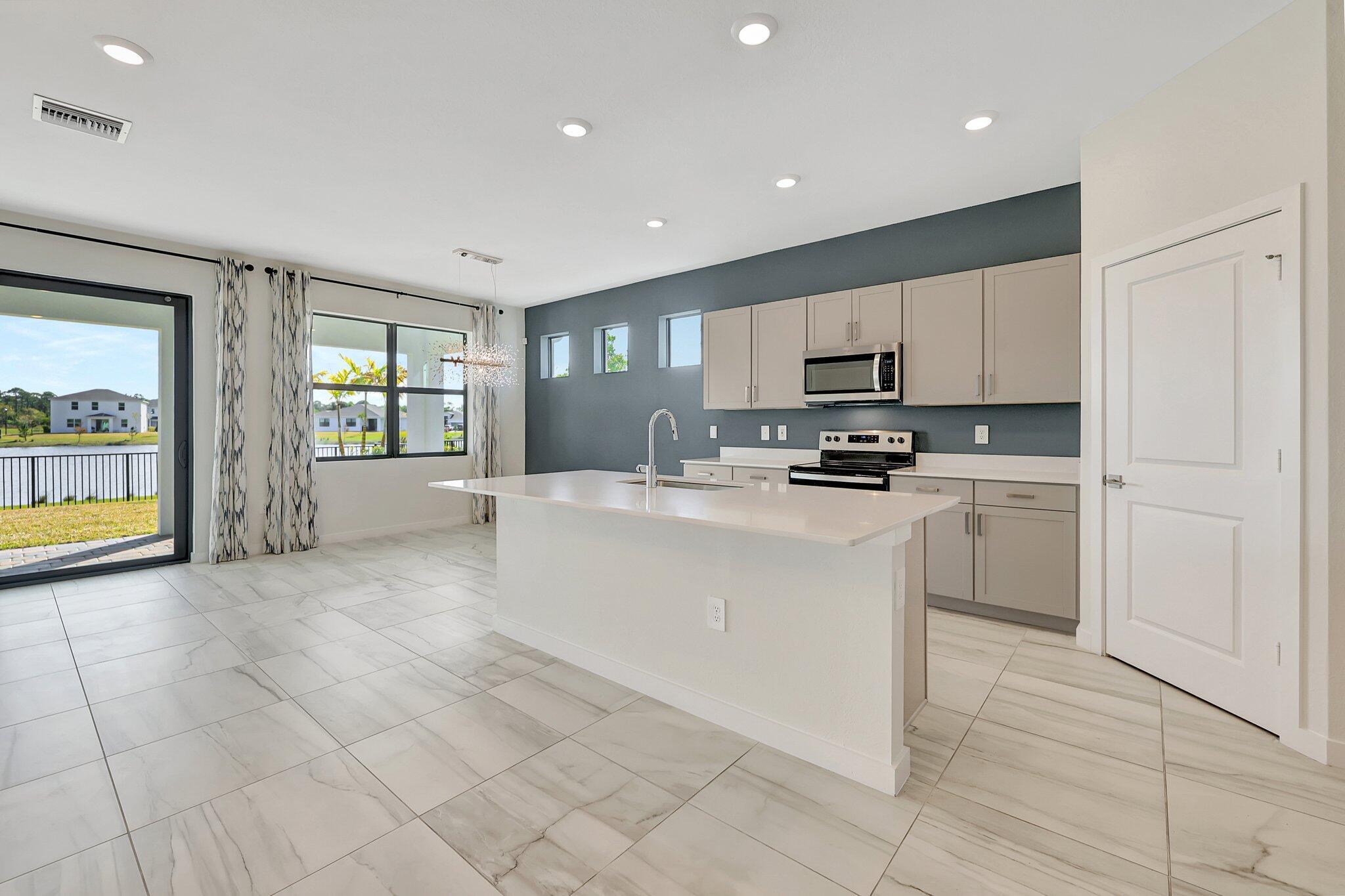 6007 Se Skyblue Circle Property Photo 12