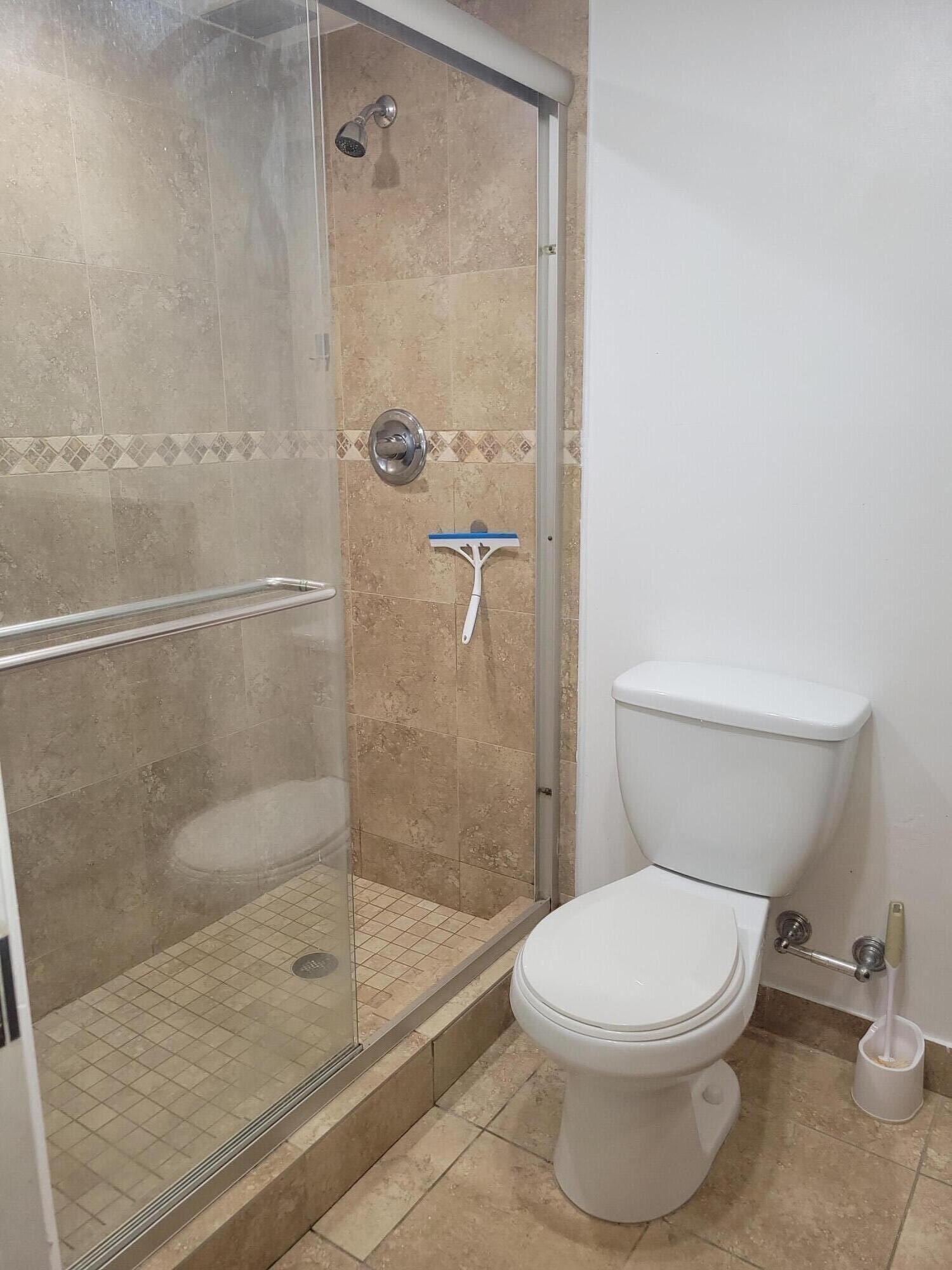 3050 N Palm Aire Drive 508 Property Photo 9