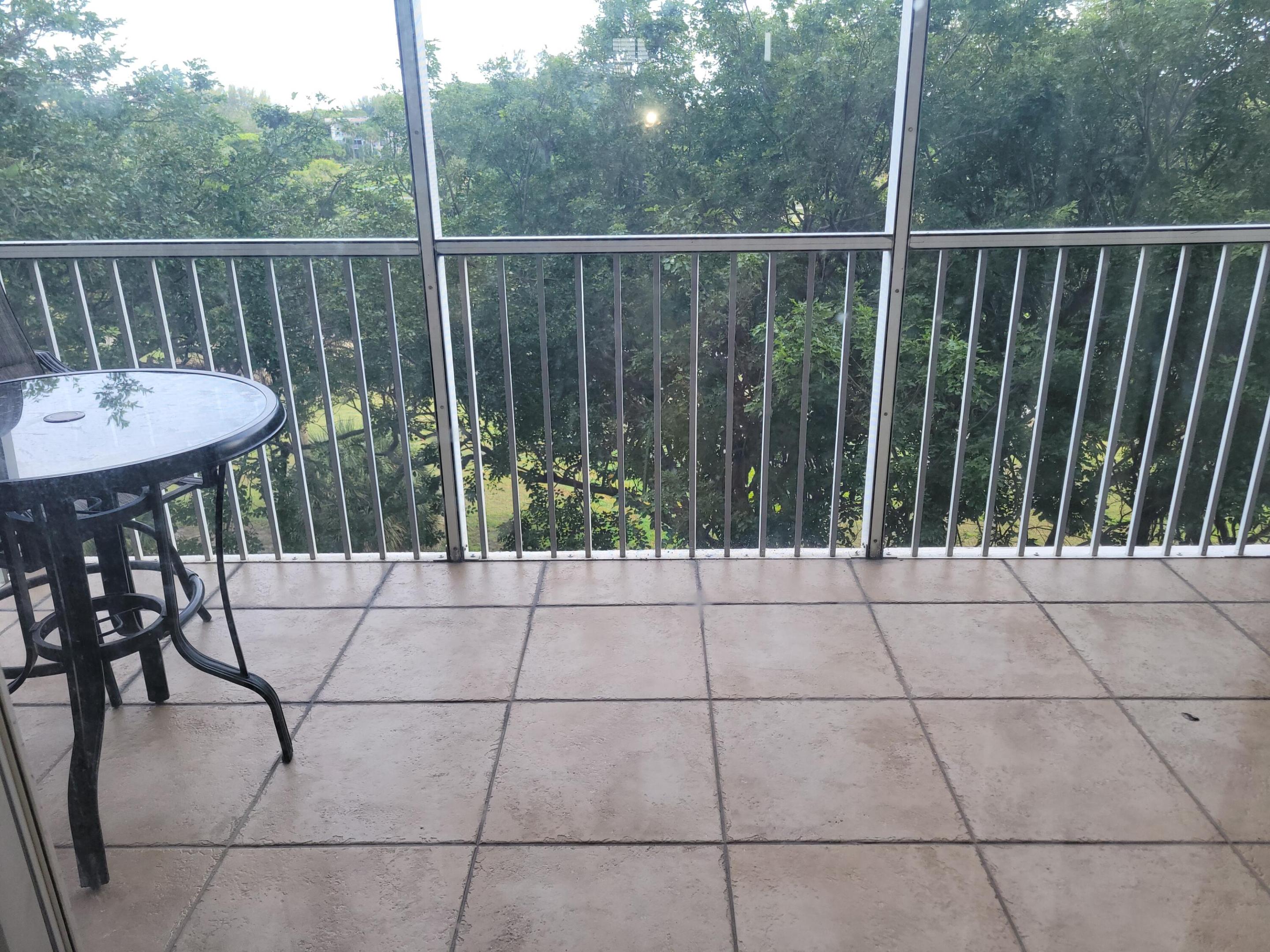 3050 N Palm Aire Drive 508 Property Photo 22