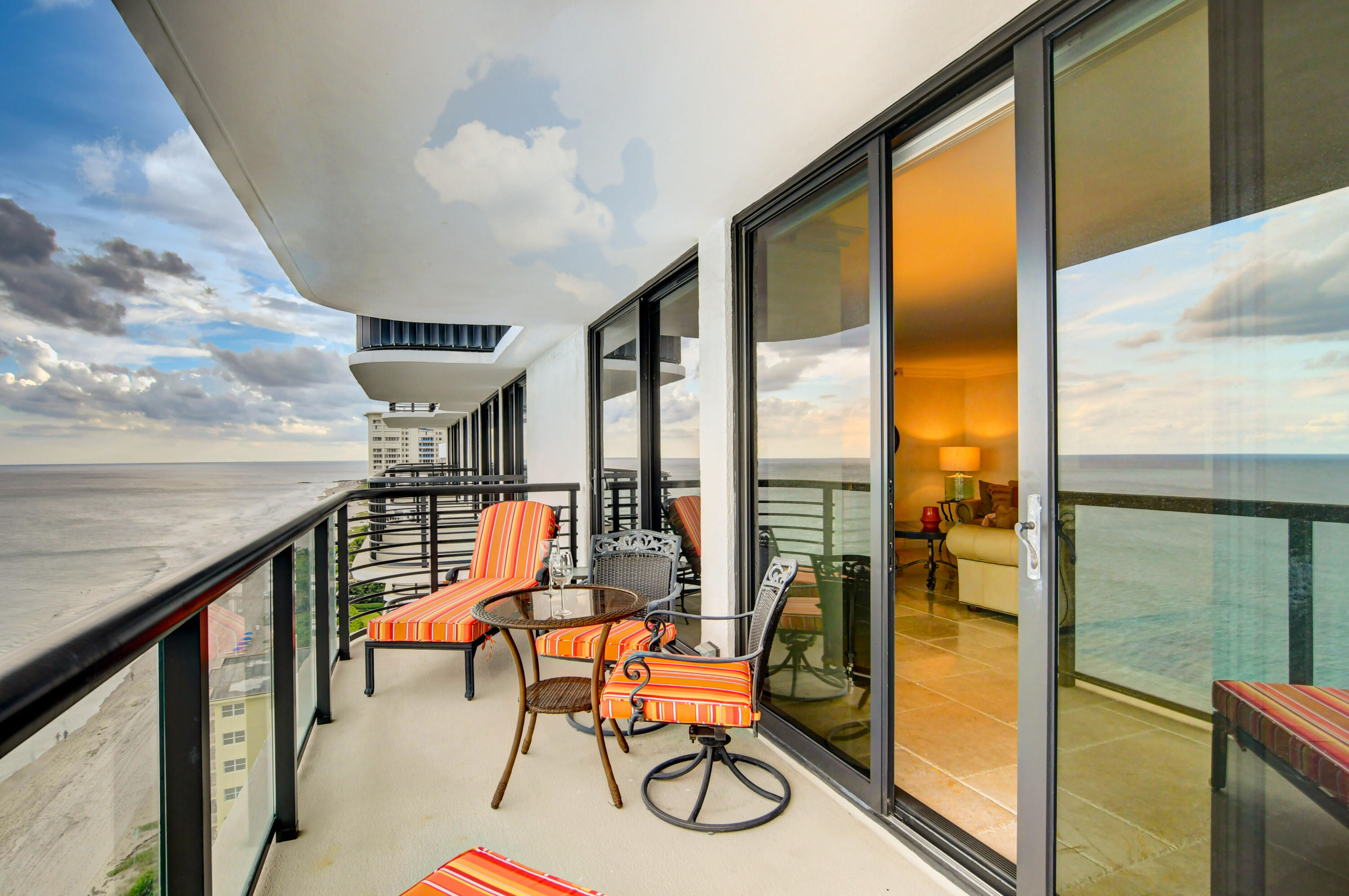 250 S Ocean Boulevard 16c Property Photo 4
