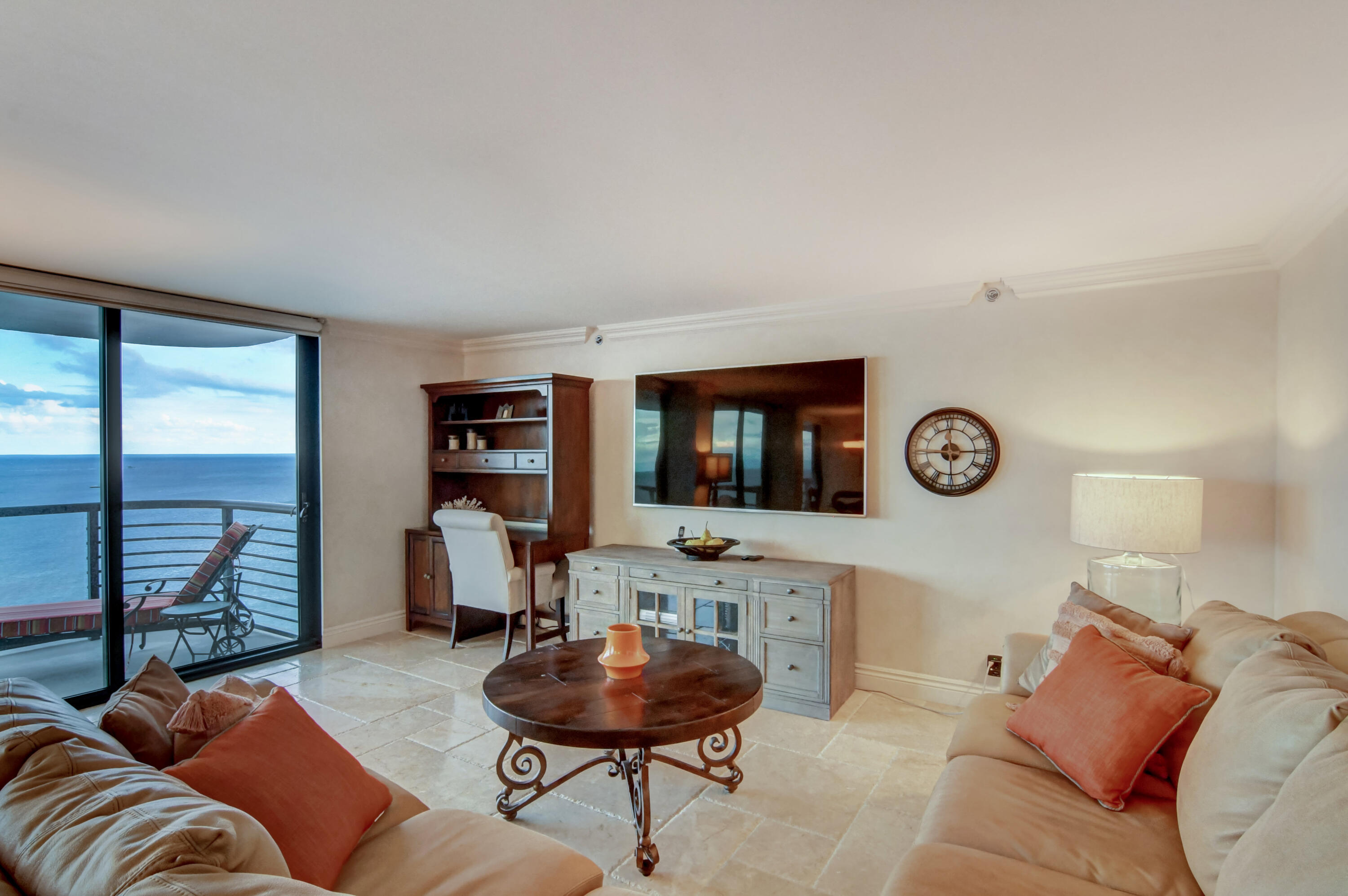 250 S Ocean Boulevard 16c Property Photo 7