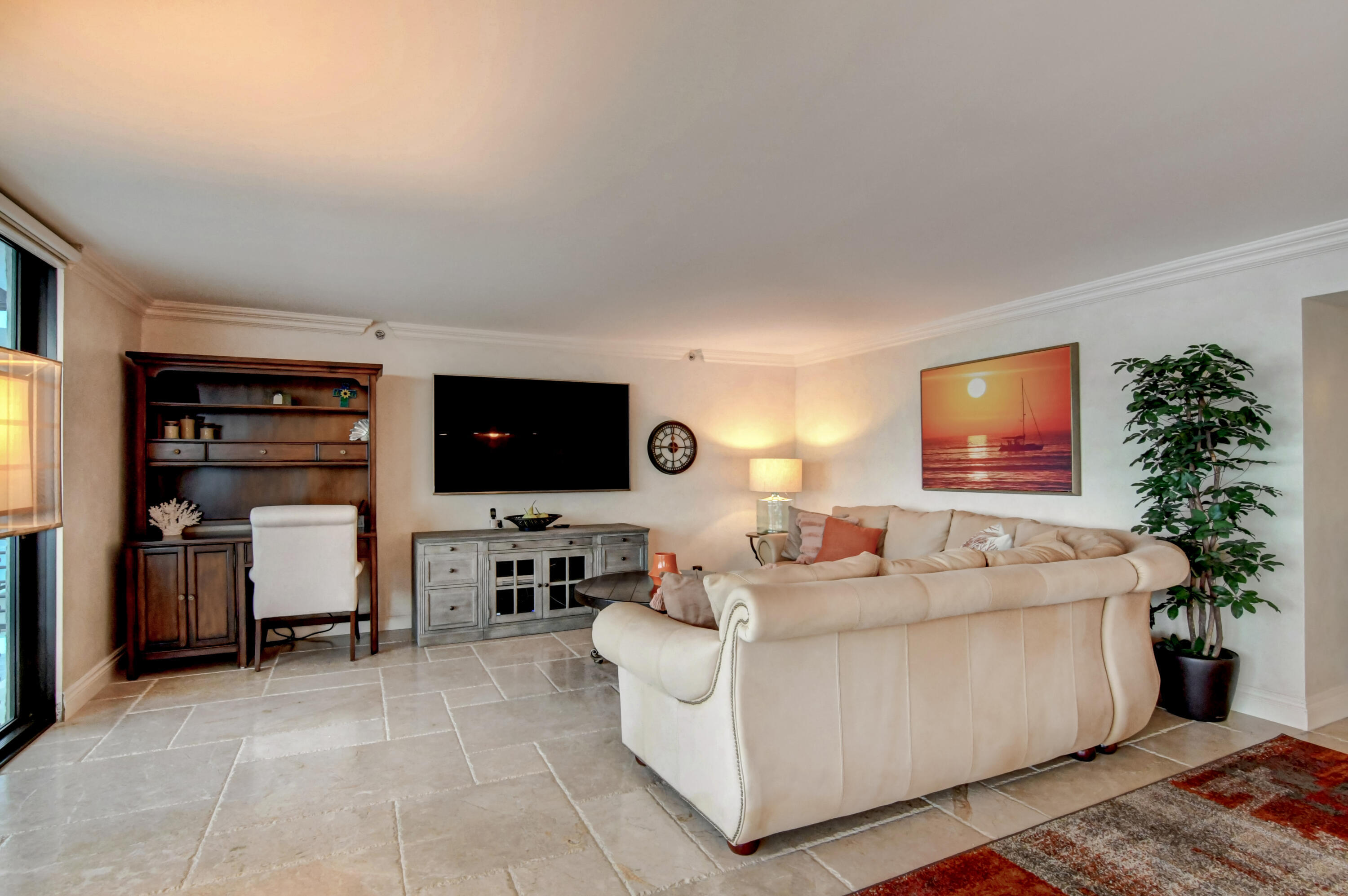 250 S Ocean Boulevard 16c Property Photo 9