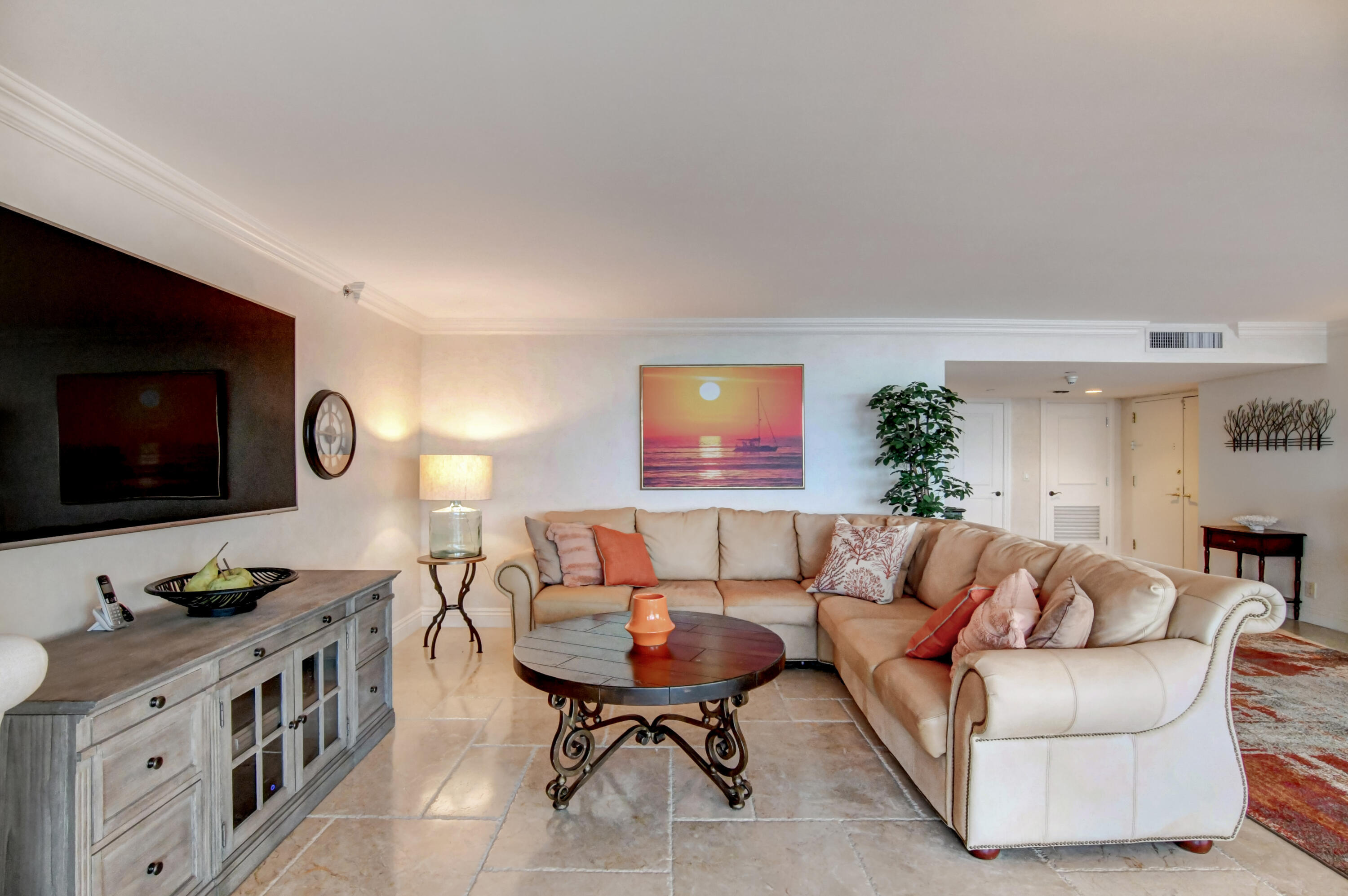 250 S Ocean Boulevard 16c Property Photo 10