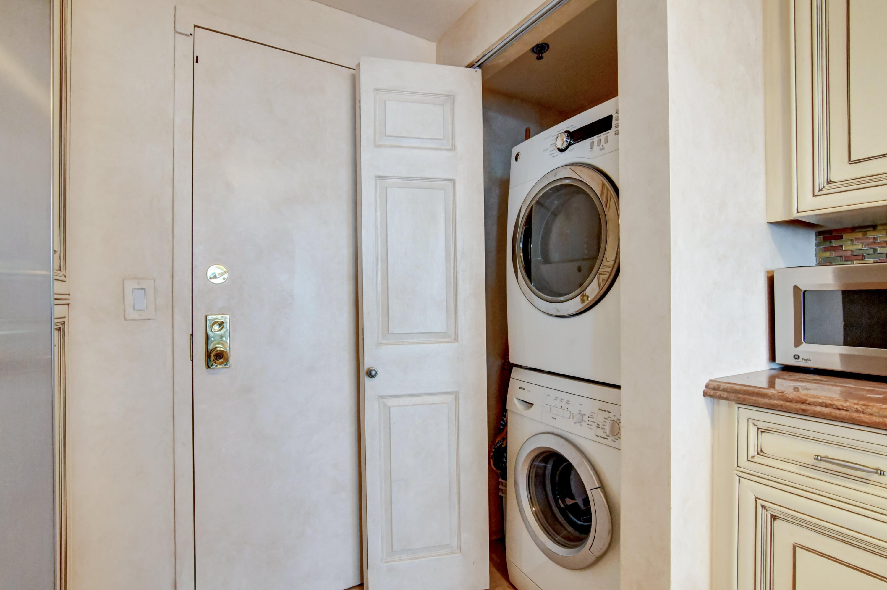 250 S Ocean Boulevard 16c Property Photo 18